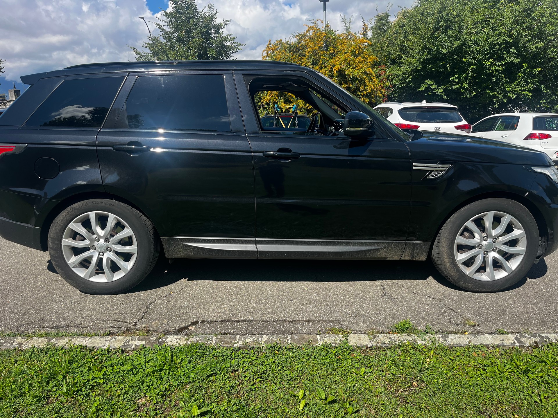 LAND ROVER Range Rover Sport 3.0 SDV6 SE Automatic-image-6