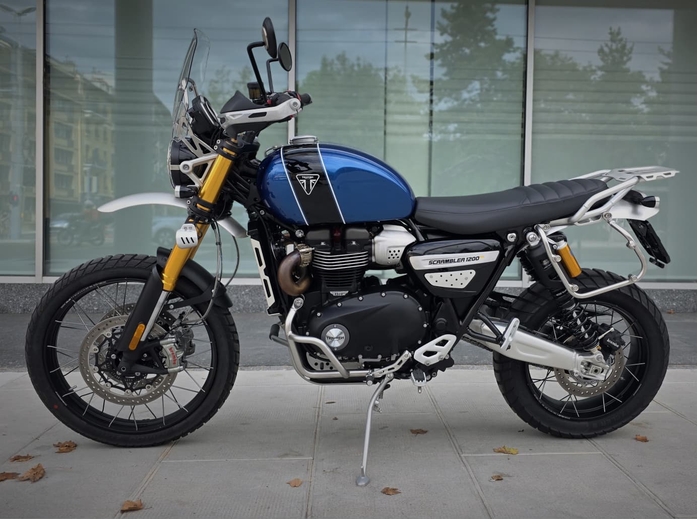 TRIUMPH Scrambler 1200 XE-showroom-element-2