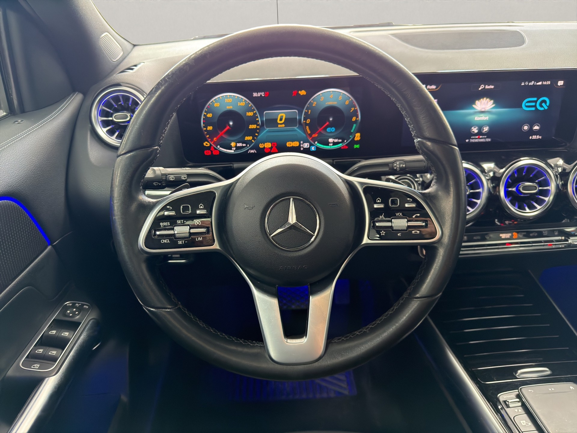 MERCEDES-BENZ CLA 250 e Style 8G-DCT-image-9