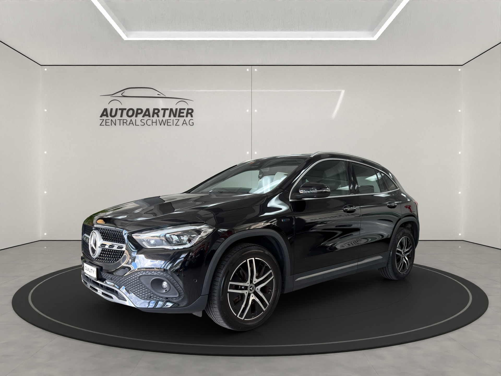 MERCEDES-BENZ CLA 250 e Style 8G-DCT-image-1