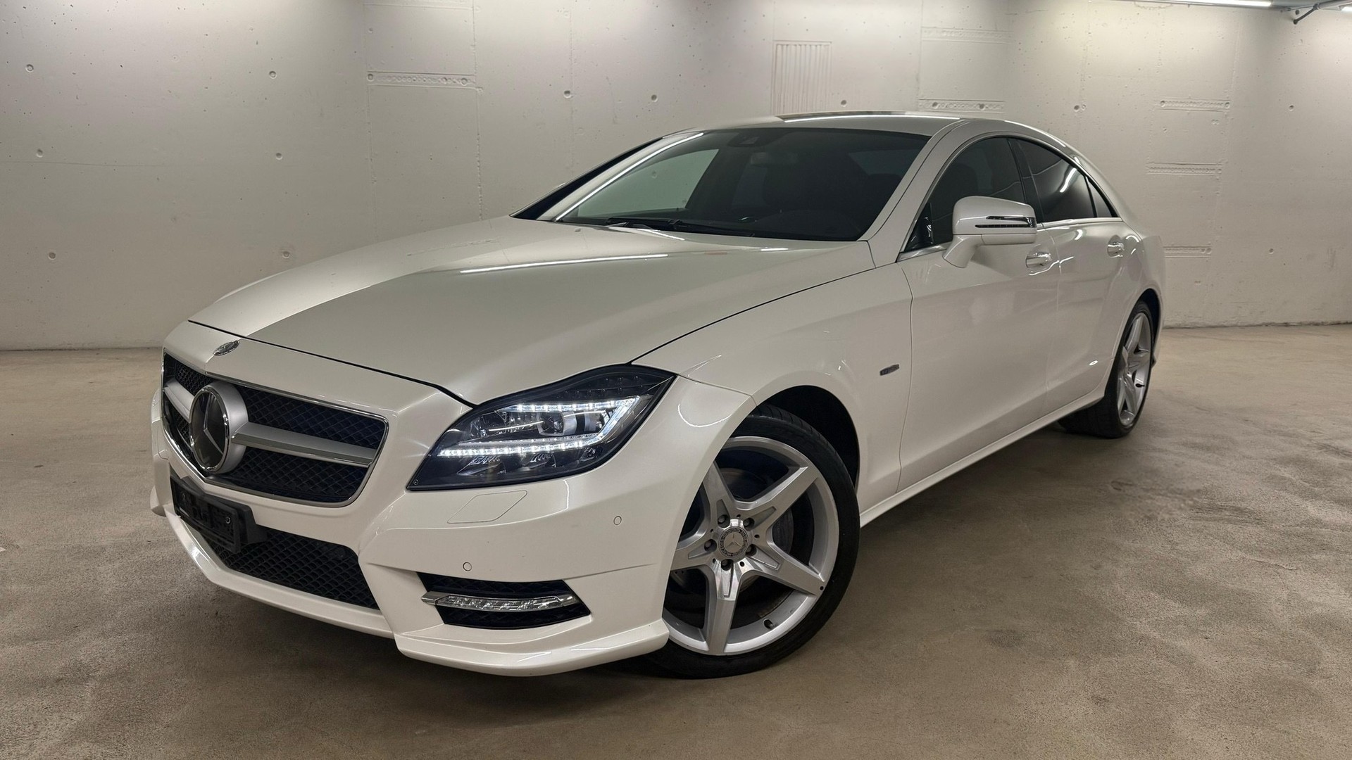 MERCEDES-BENZ CLS 350 CDI BlueEF 4matic-image-0
