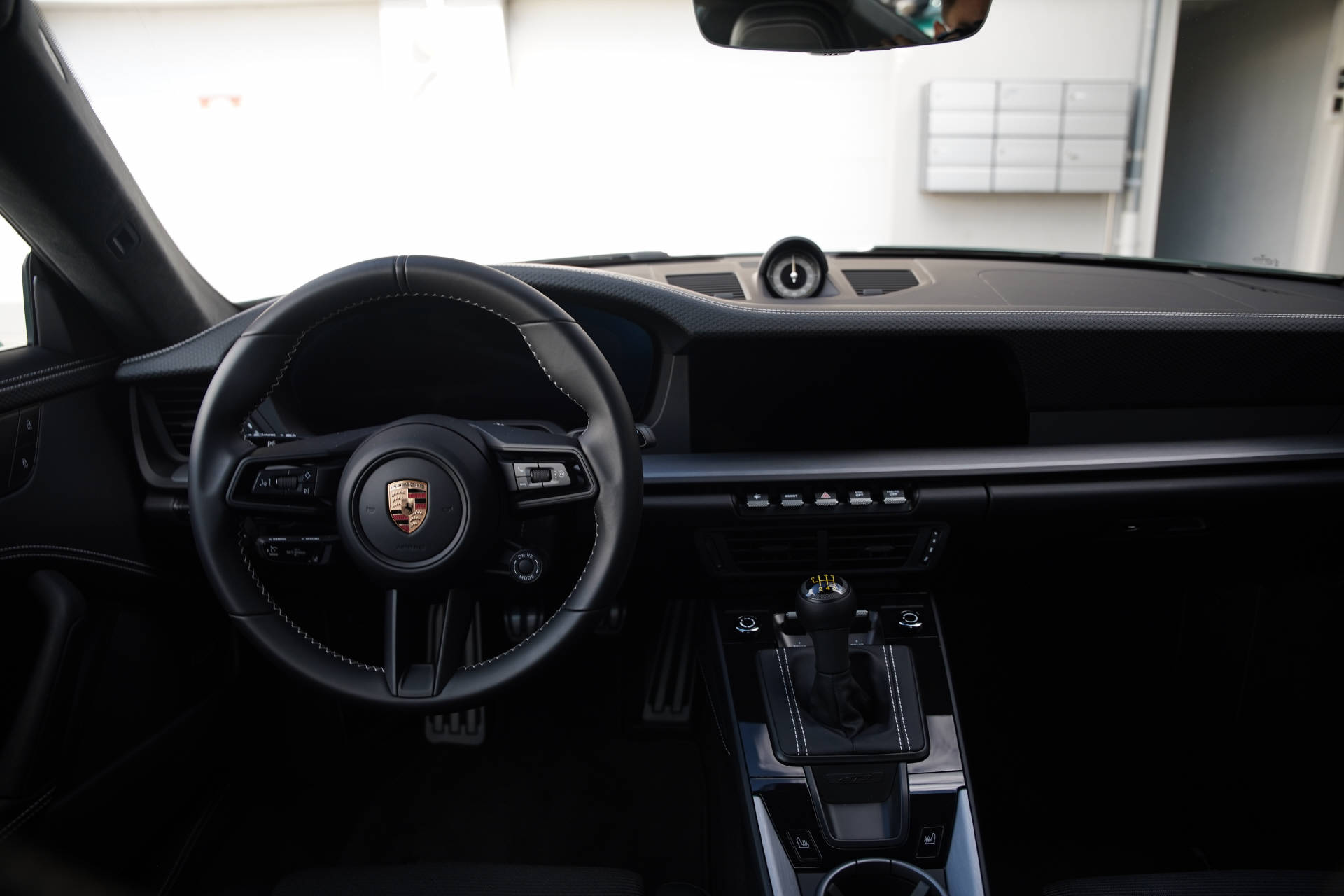 PORSCHE 911 GT3 Touring-image-11