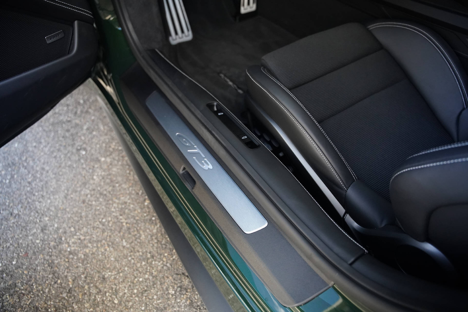 PORSCHE 911 GT3 Touring-image-14