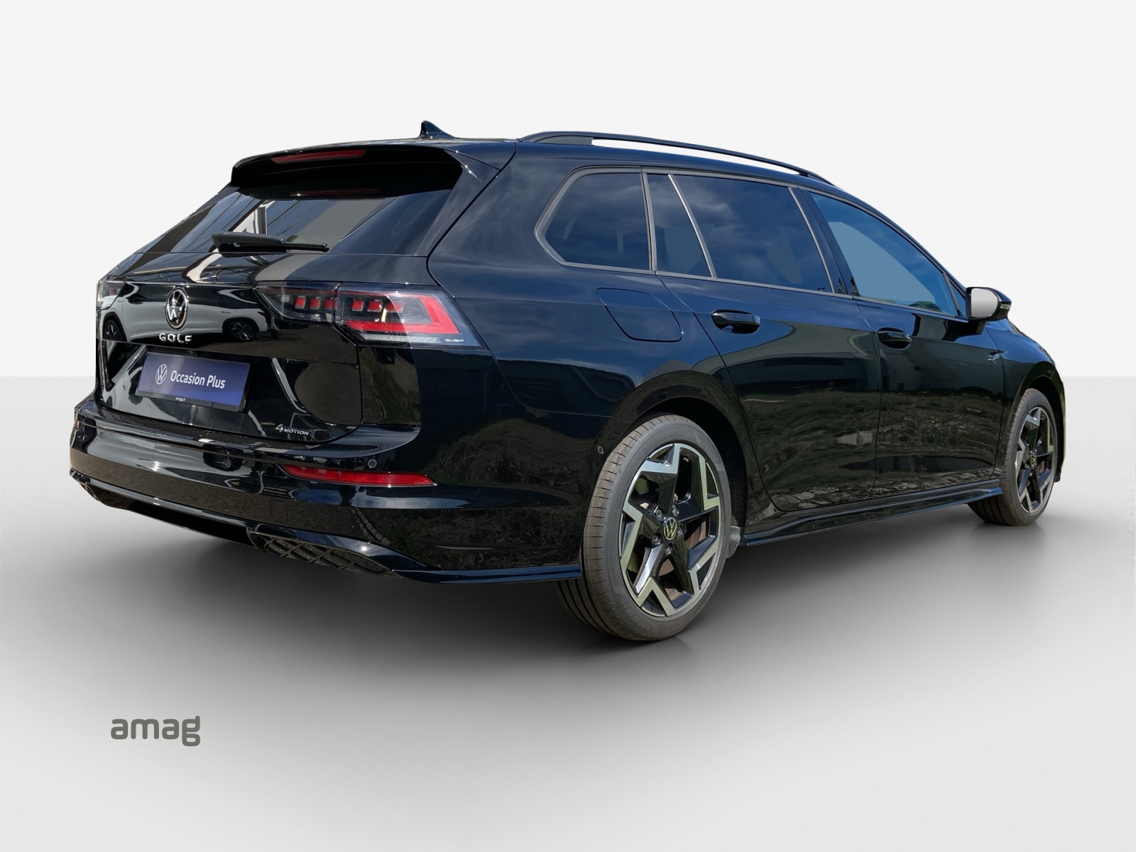 VW Golf Variant 2.0 TSI R-Line DSG 4 Motion-image-4