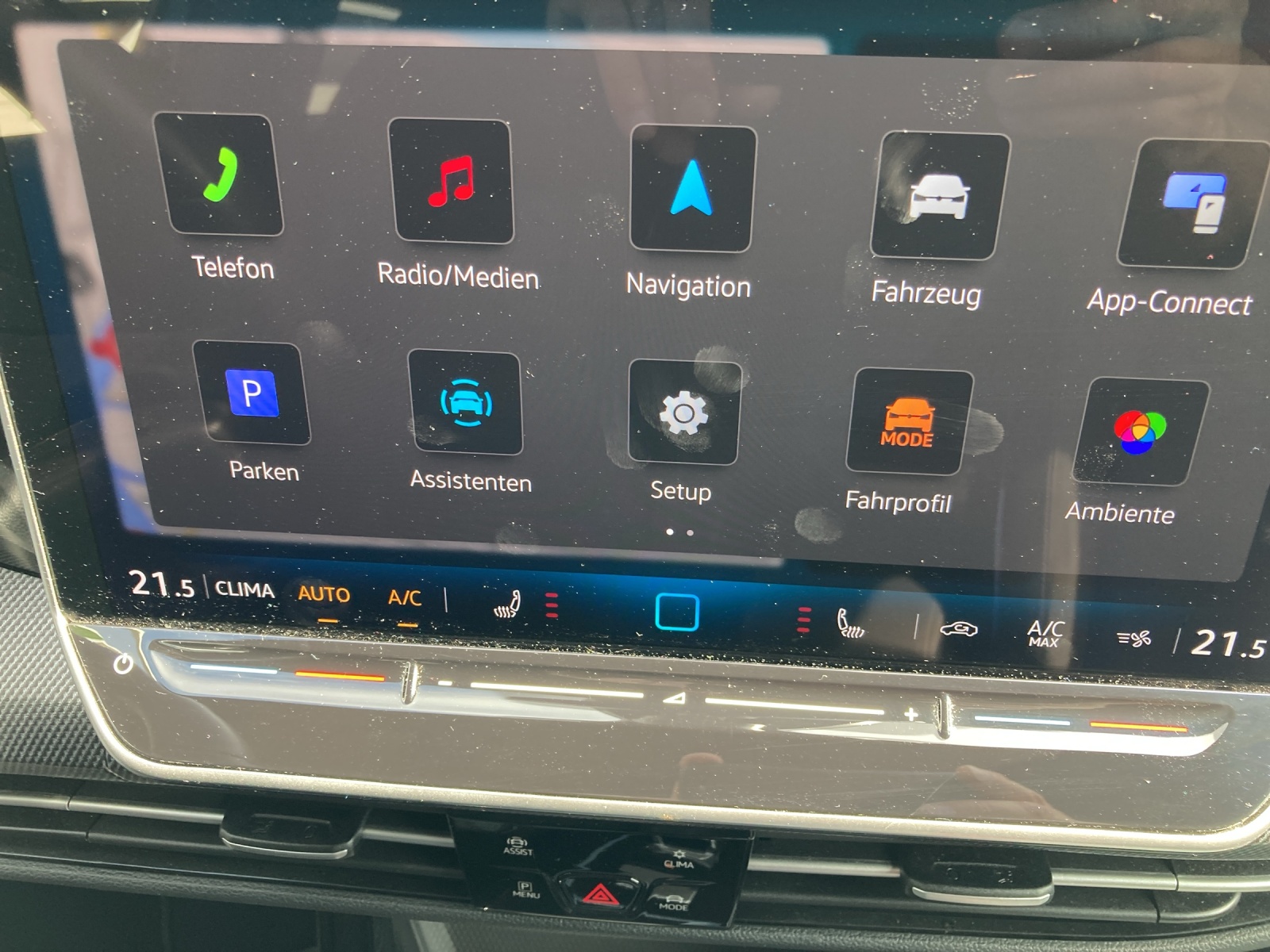 VW Golf Variant 2.0 TSI R-Line DSG 4 Motion-image-10