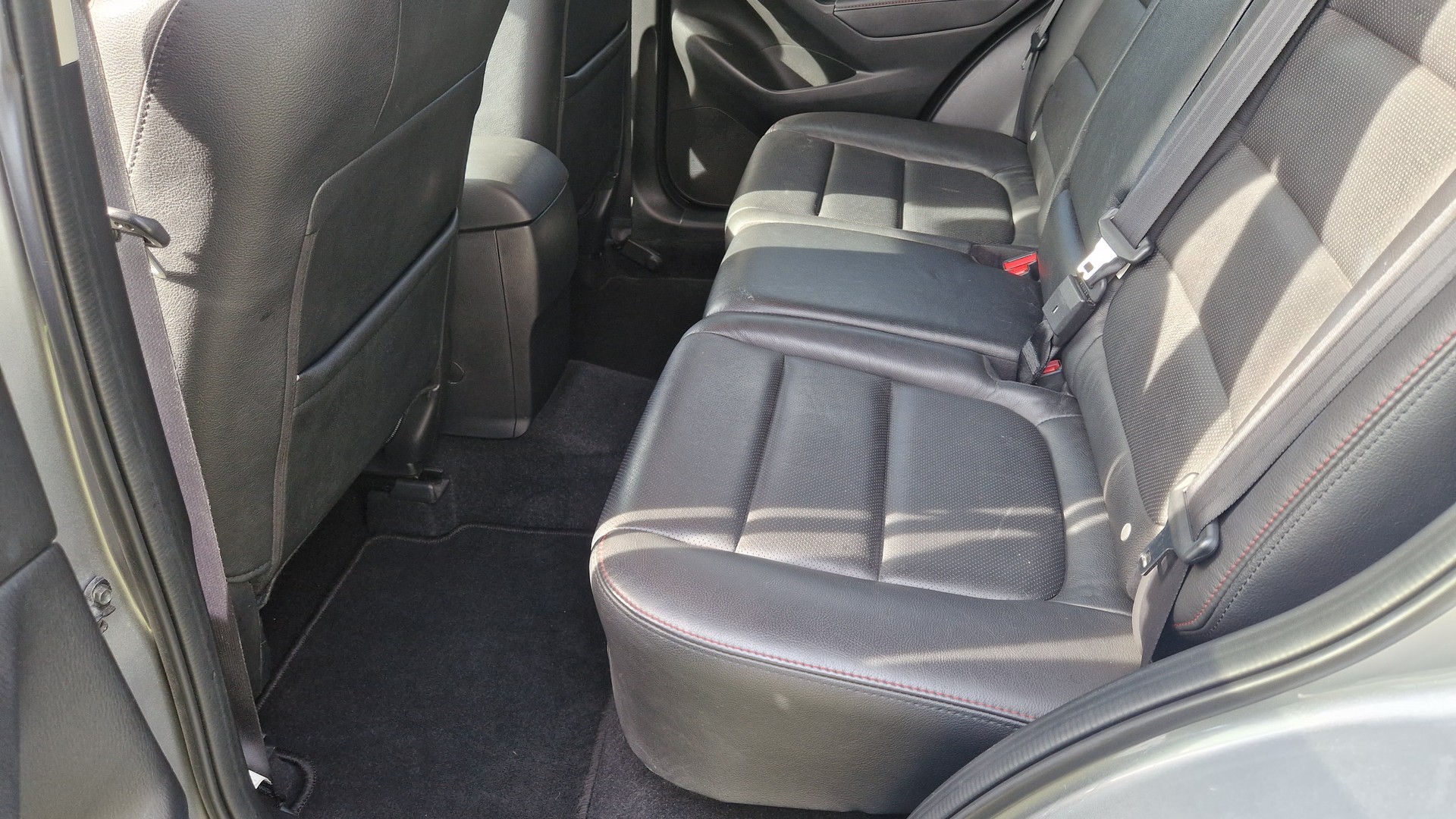 MAZDA CX-5 2.2 D HP Revolution AWD Automatic-image-9