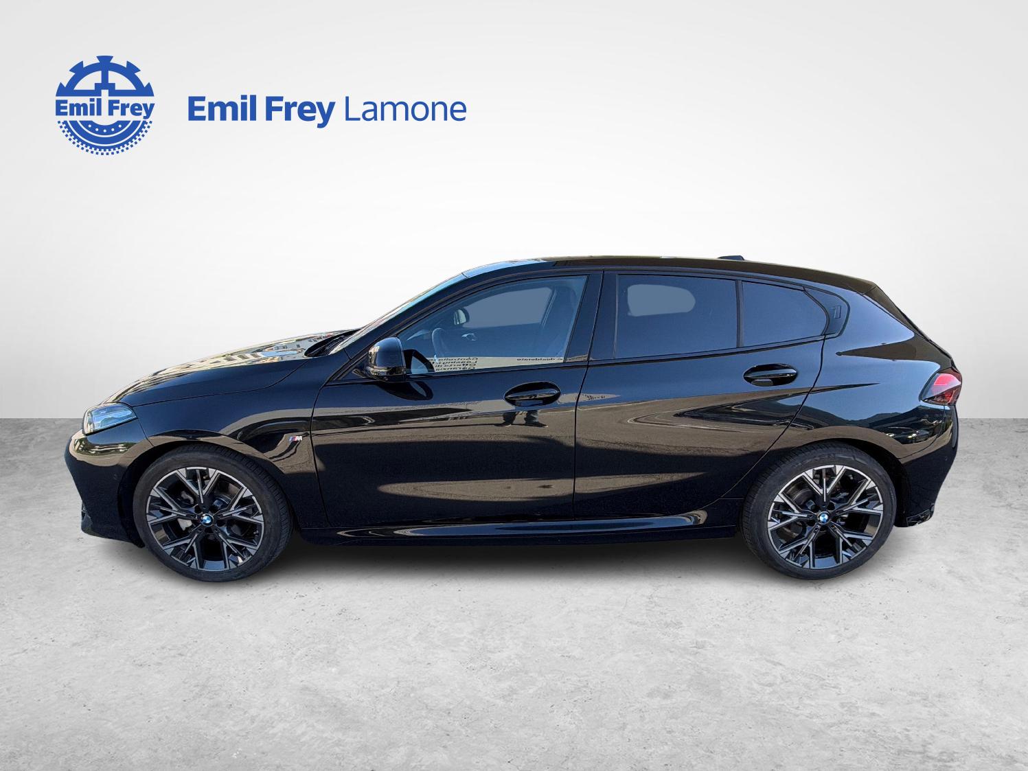 BMW 120i-image-2