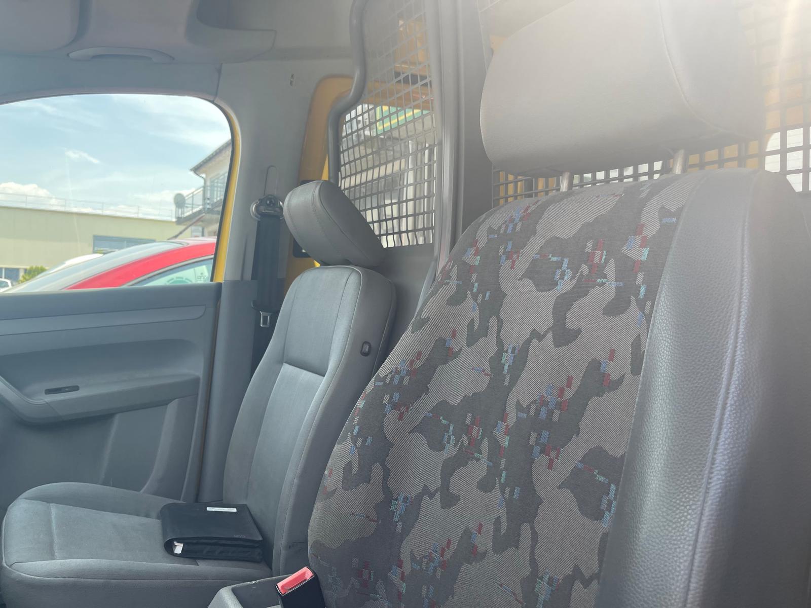 VW Caddy 1.9TDI PD 4Motion-image-6