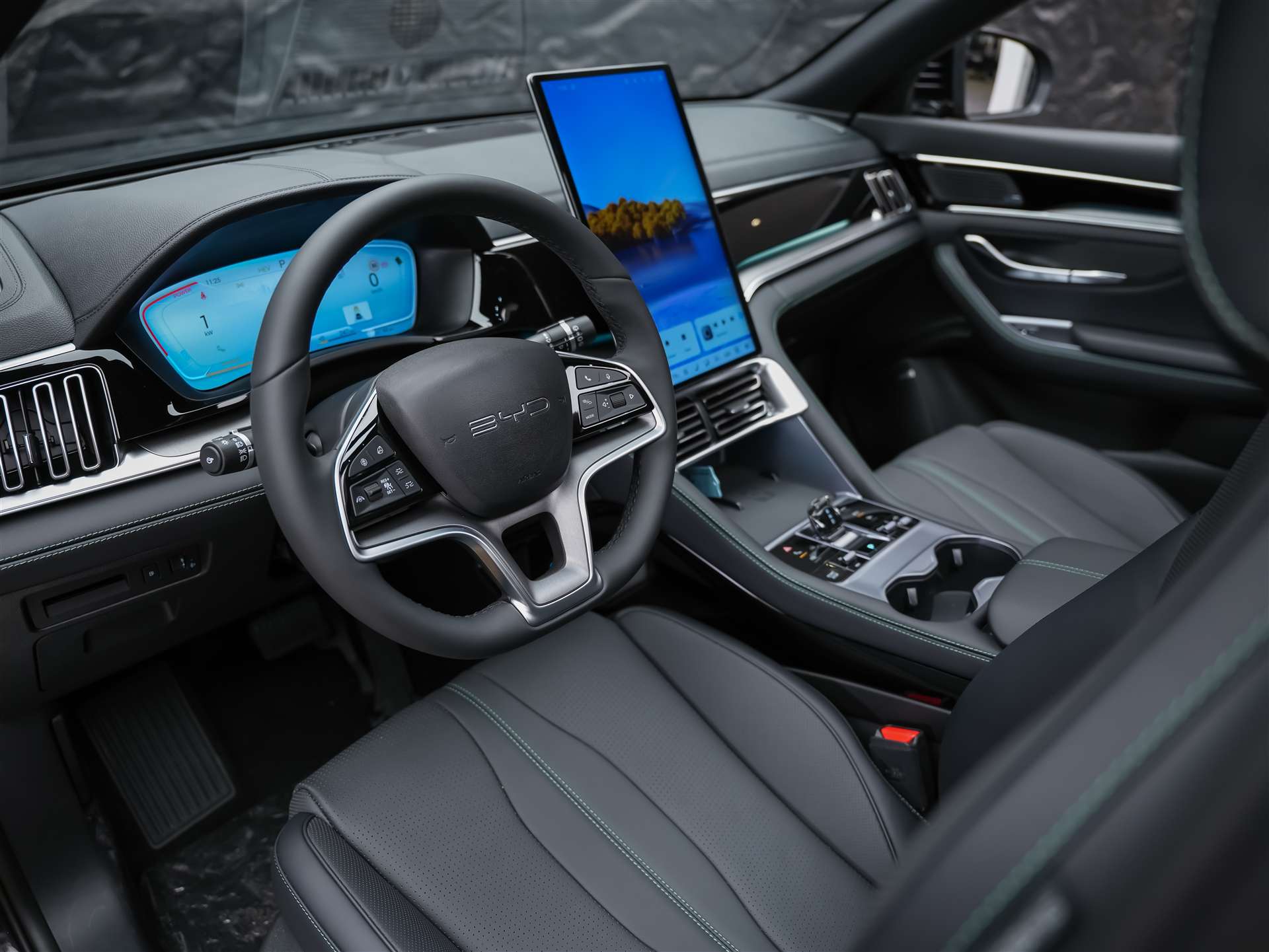BYD Seal U DM-i Design AWD *SOFORT Verfügbar*Werksgarantie*Lenkradheizung*Sitzbelüftung*360° Kamera*-image-7