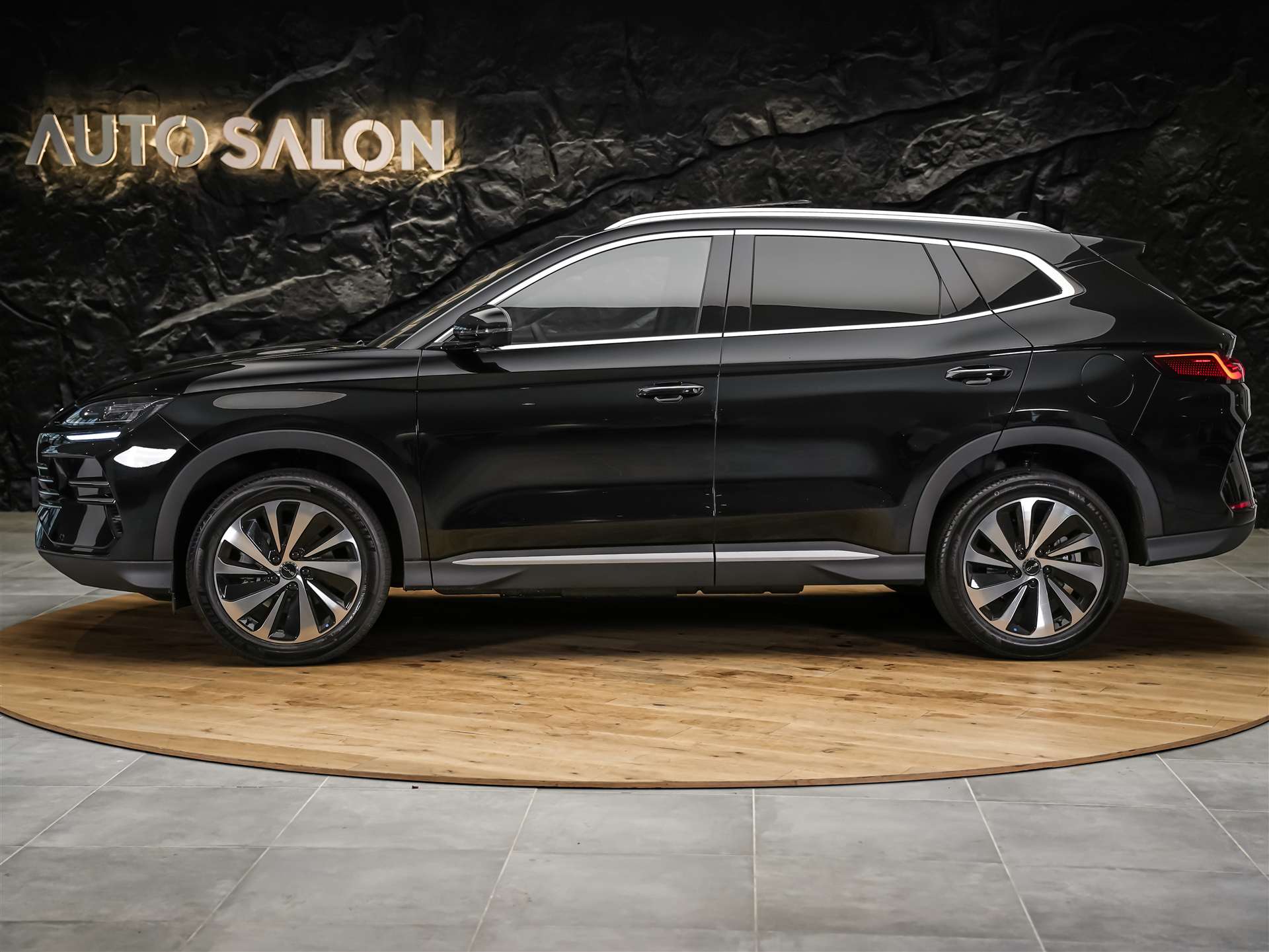 BYD Seal U DM-i Design AWD *SOFORT Verfügbar*Werksgarantie*Lenkradheizung*Sitzbelüftung*360° Kamera*-showroom-element-1