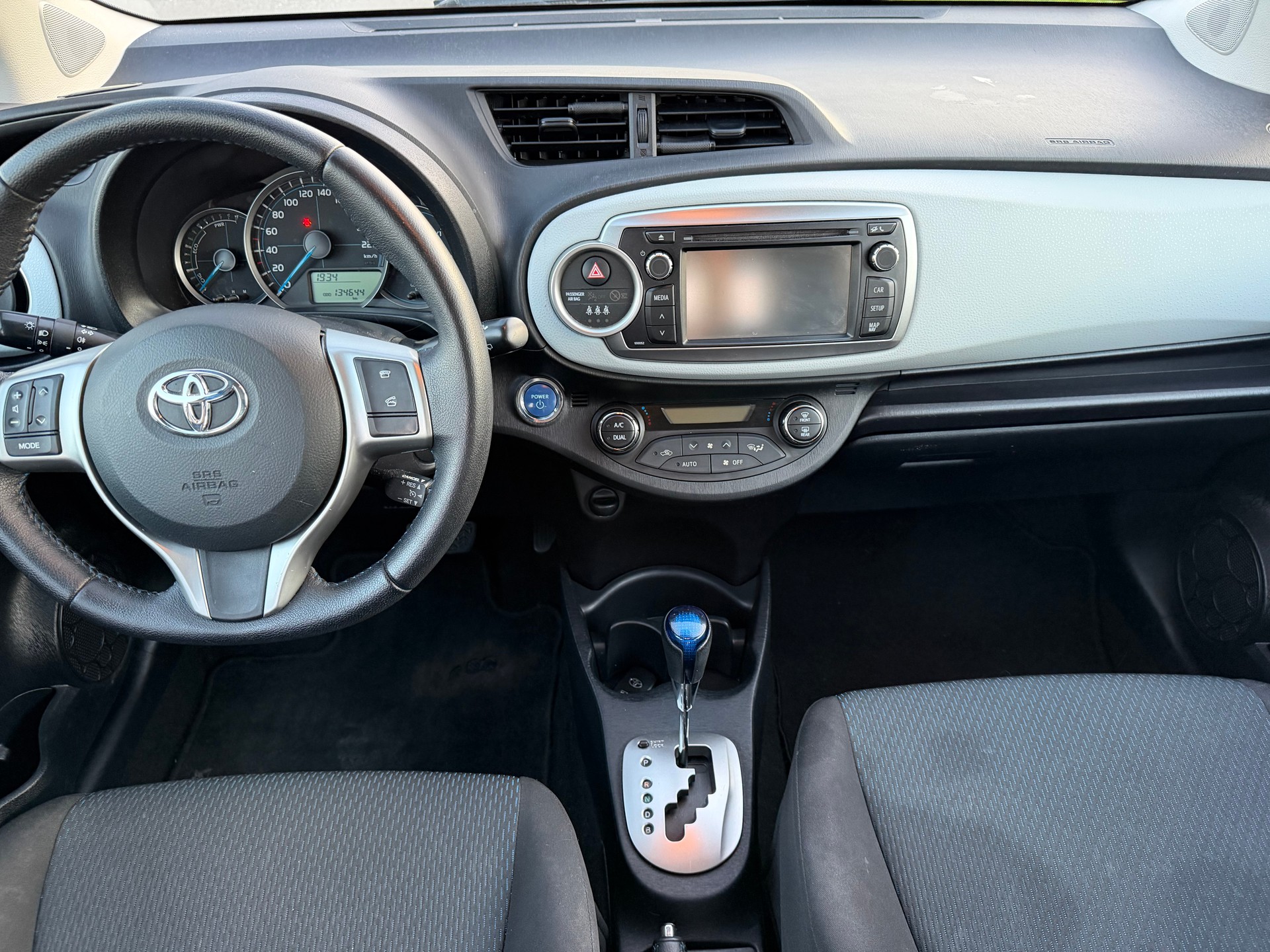 TOYOTA Yaris 1.5 VVT-i Hybrid Luna CVT-image-14