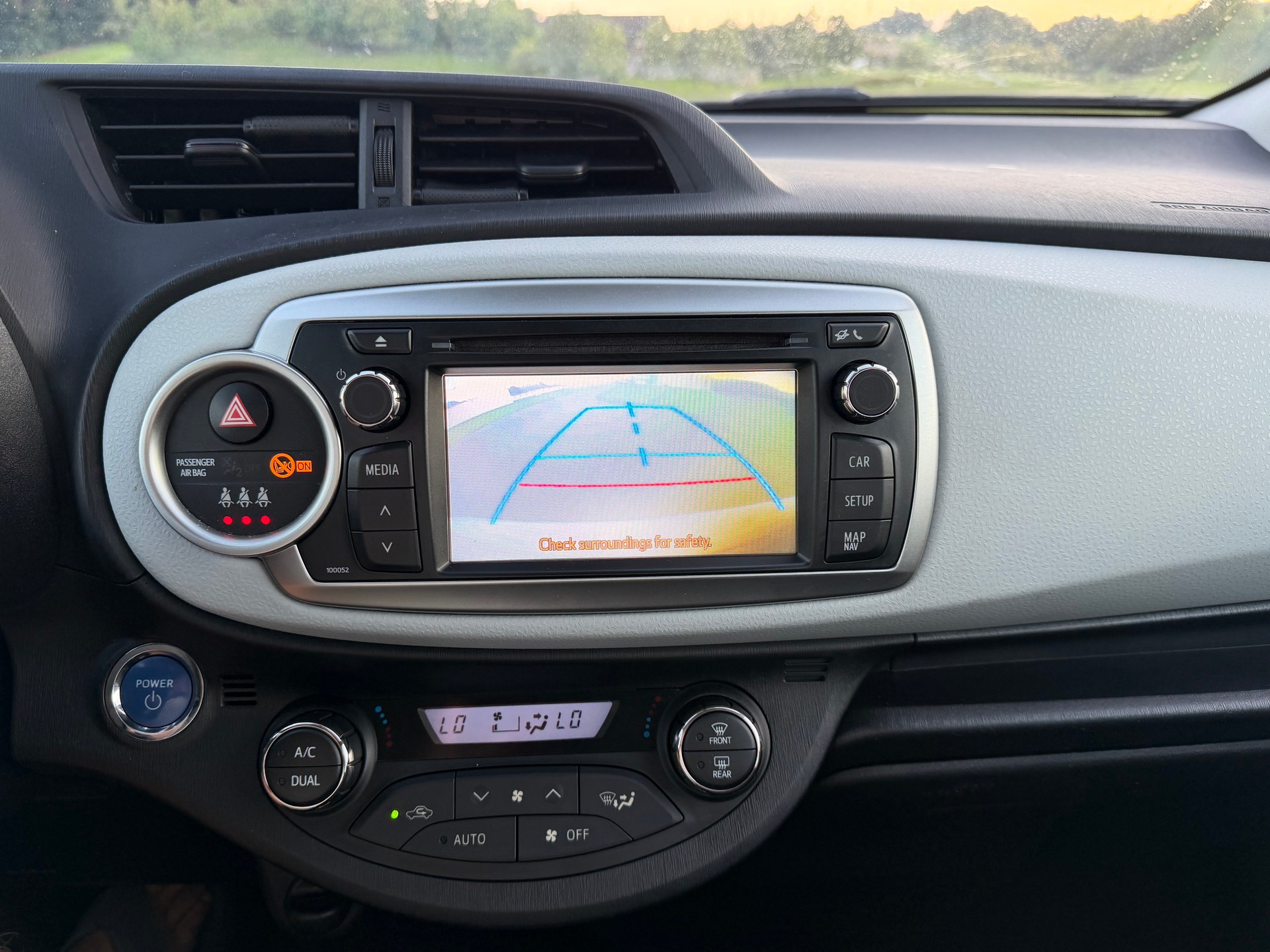 TOYOTA Yaris 1.5 VVT-i Hybrid Luna CVT-image-15