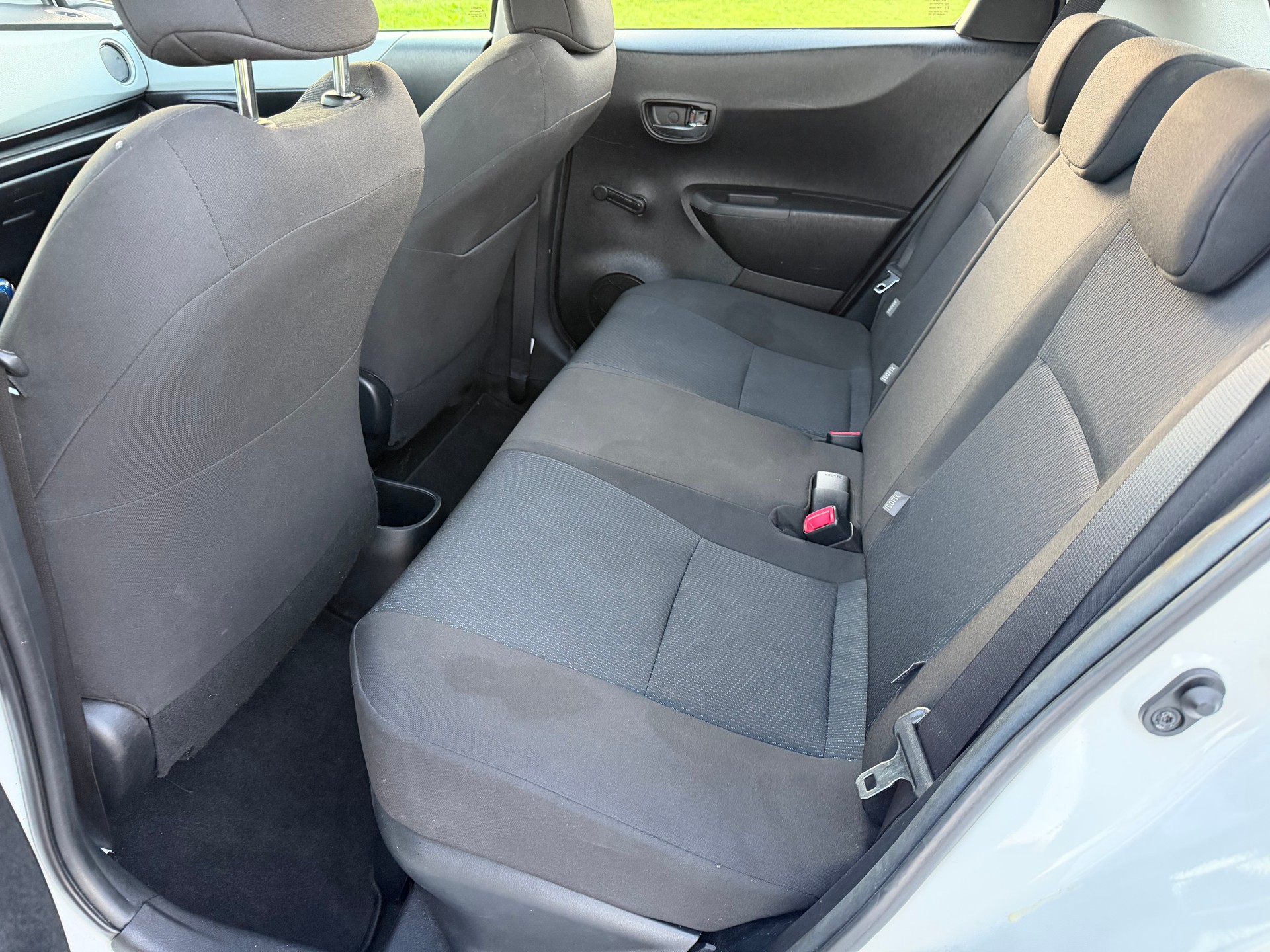 TOYOTA Yaris 1.5 VVT-i Hybrid Luna CVT-image-10