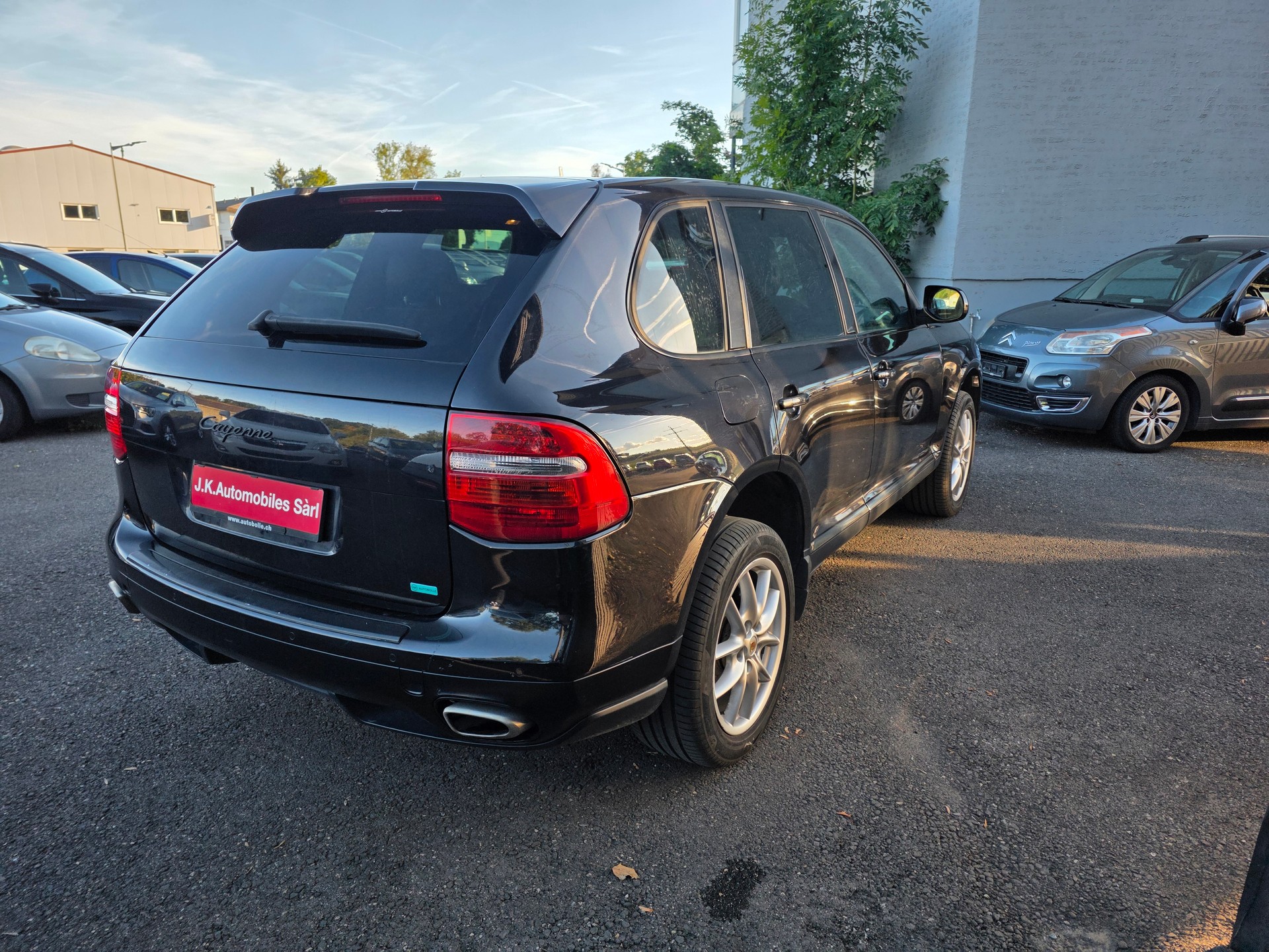 PORSCHE Cayenne-image-11