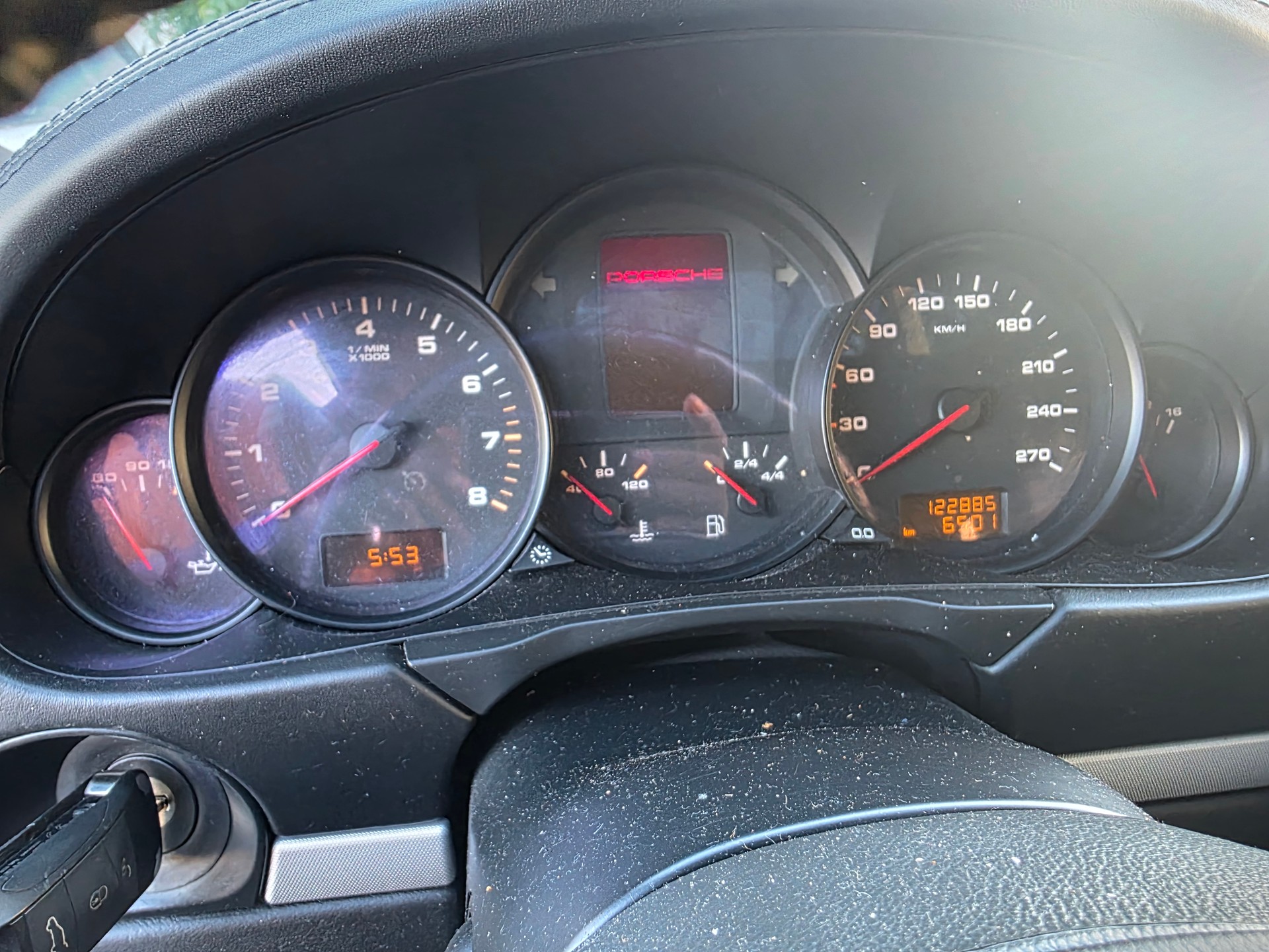PORSCHE Cayenne-image-2