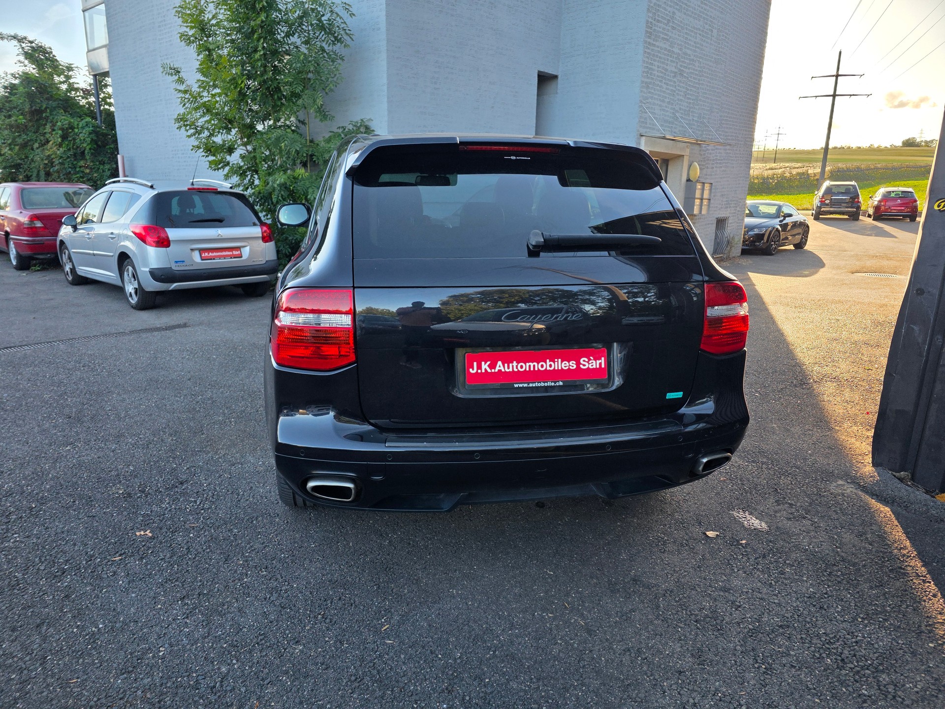PORSCHE Cayenne-image-15