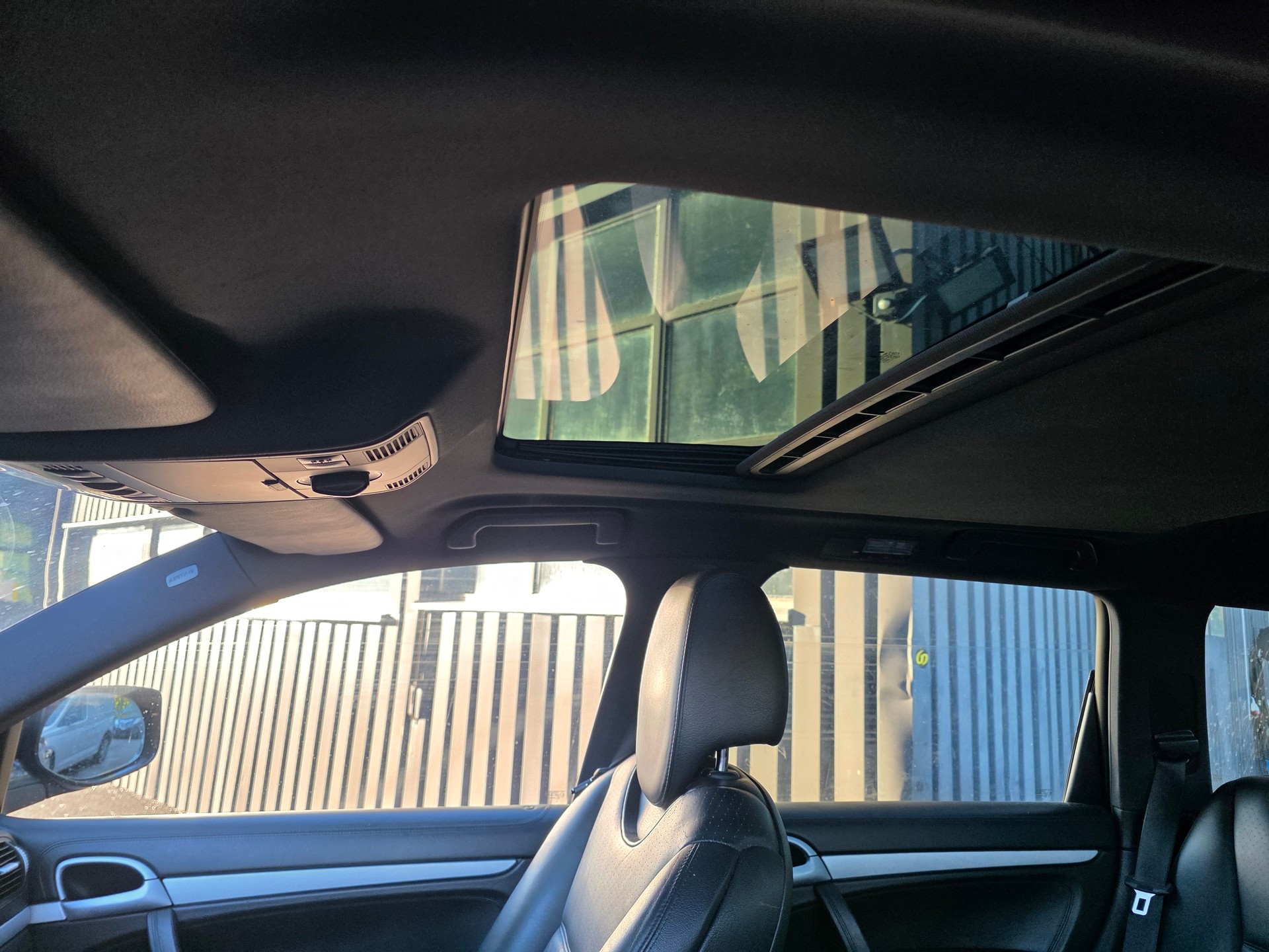 PORSCHE Cayenne-image-5