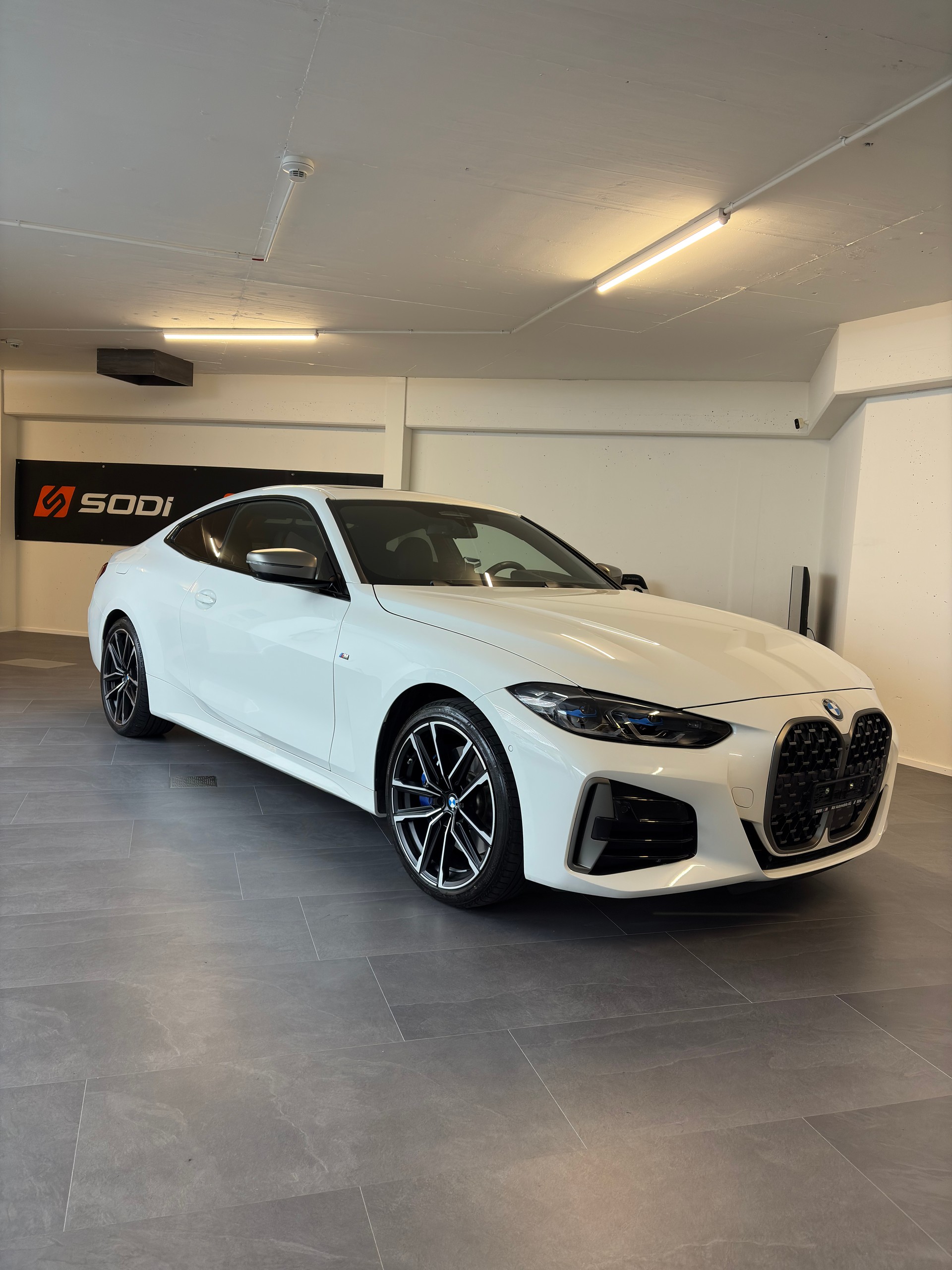 BMW M440i xDrive-image-0