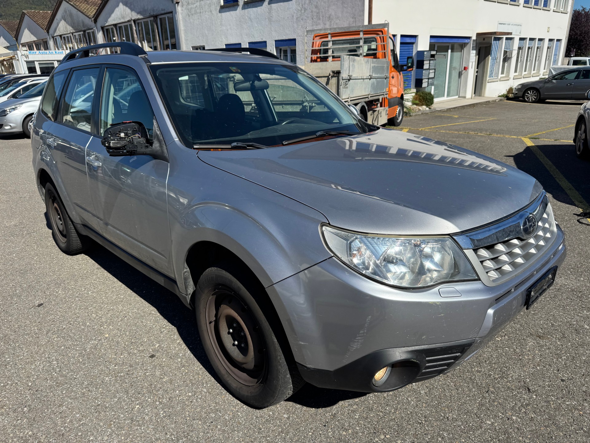 SUBARU Forester 2.0X Advantage-image-2