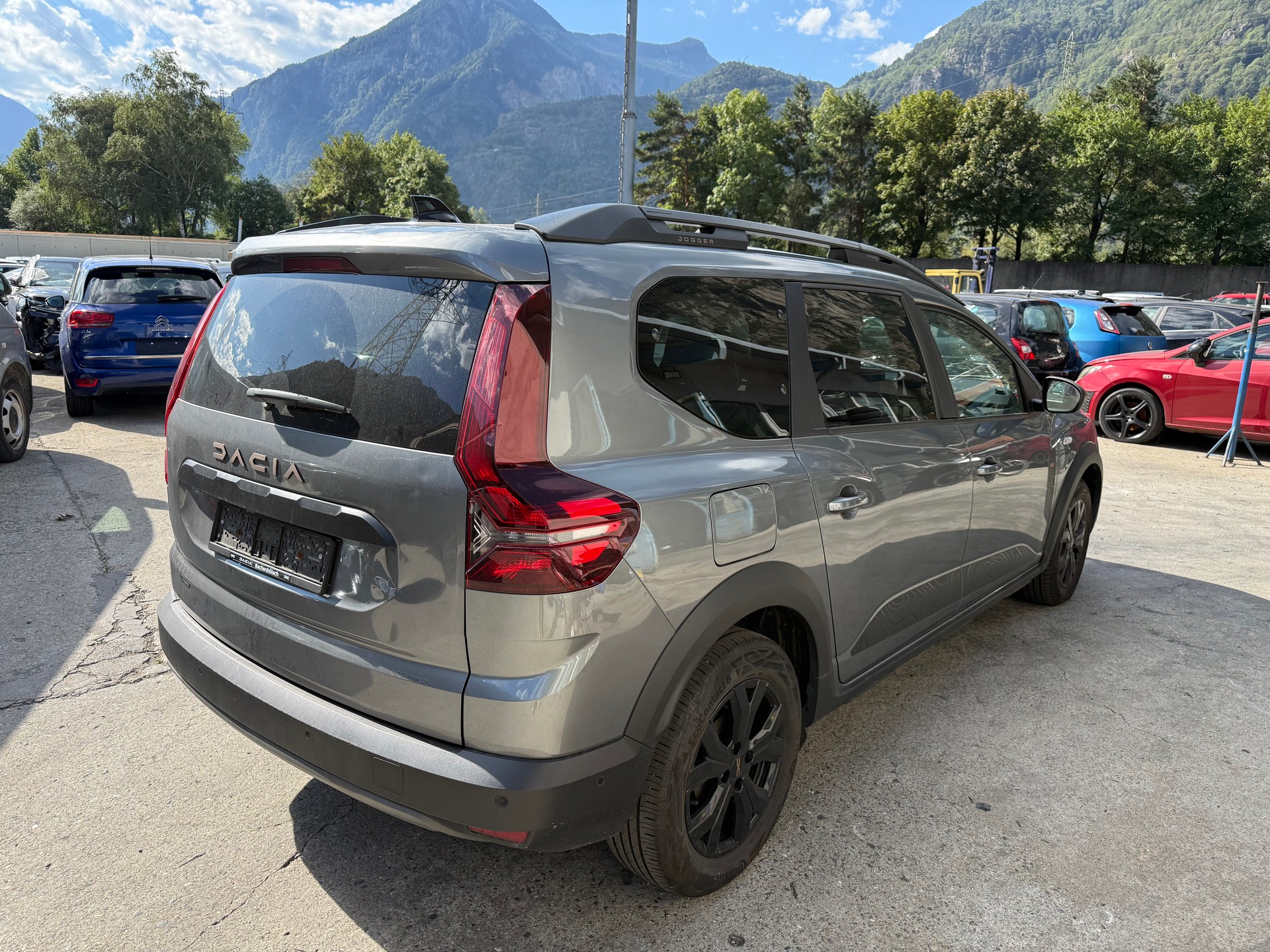 DACIA Jogger HEV 140 Extreme-image-5