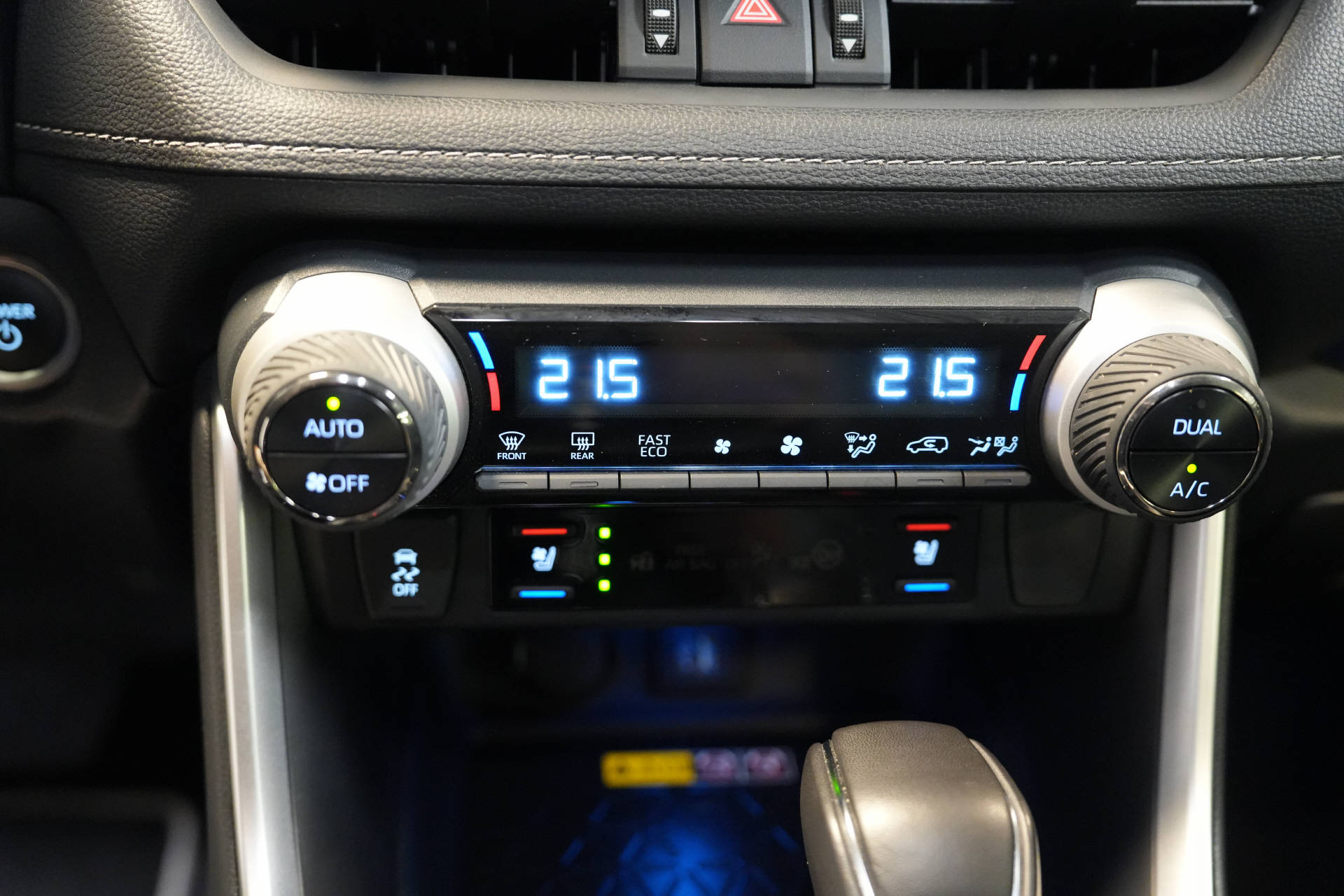 TOYOTA RAV-4 2.5 HEV Premium Luxury-image-11