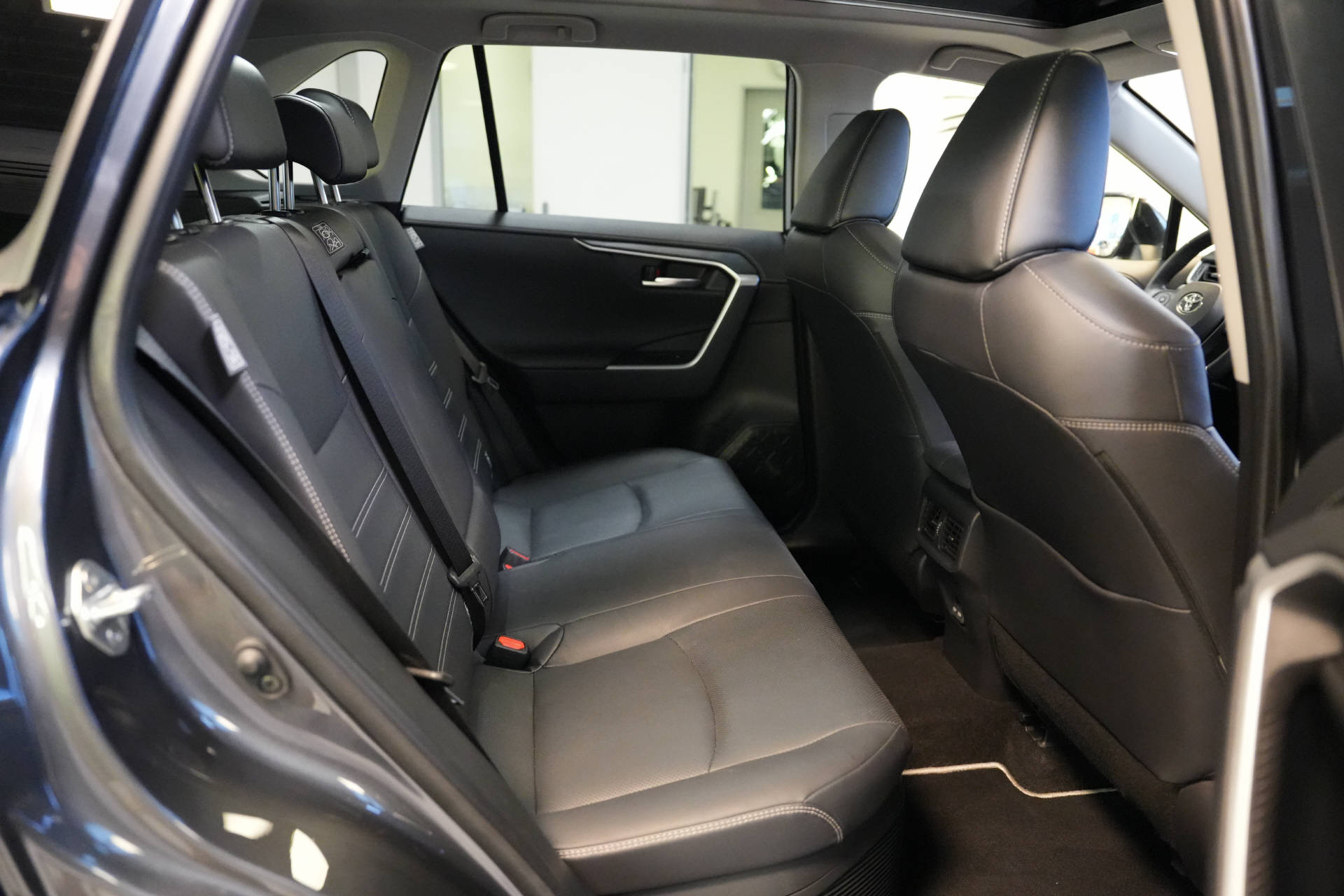 TOYOTA RAV-4 2.5 HEV Premium Luxury-image-7