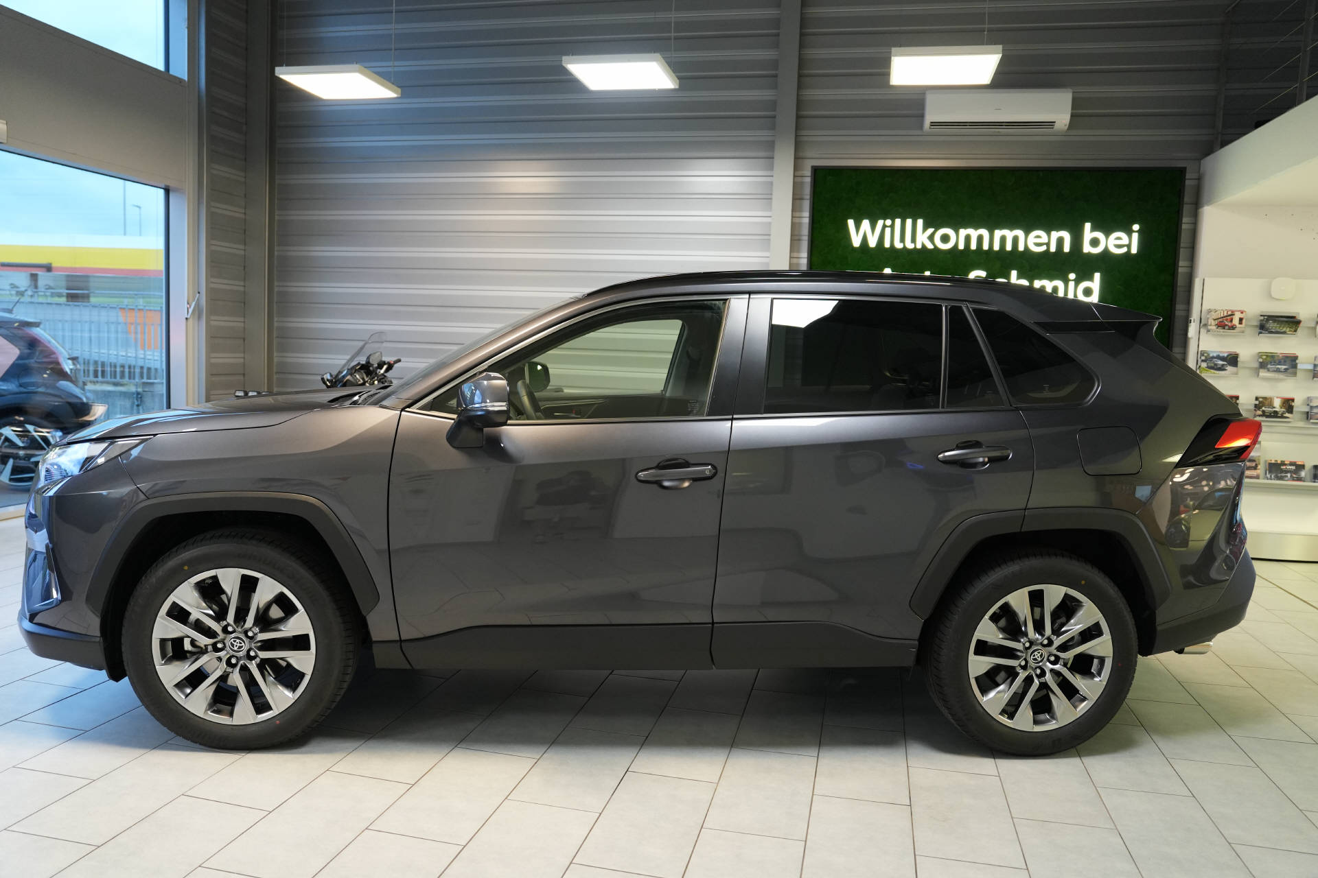 TOYOTA RAV-4 2.5 HEV Premium Luxury-image-2