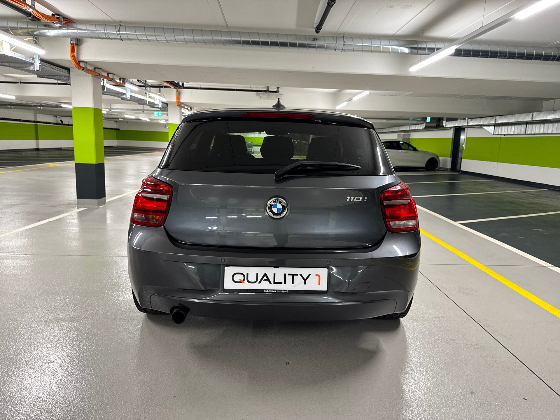 BMW 118i Sport Line Steptronic-image-5