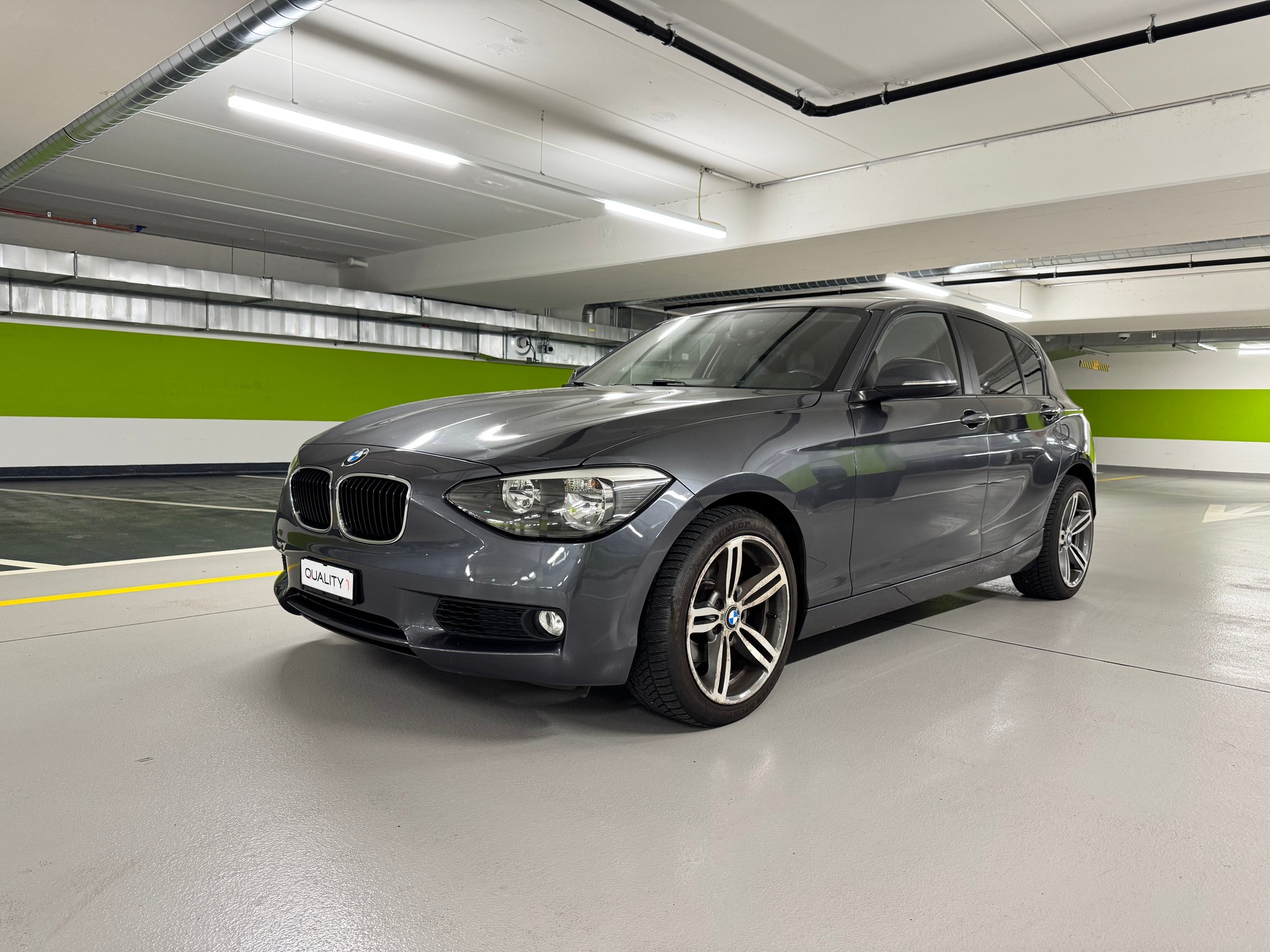 BMW 118i Sport Line Steptronic-image-0