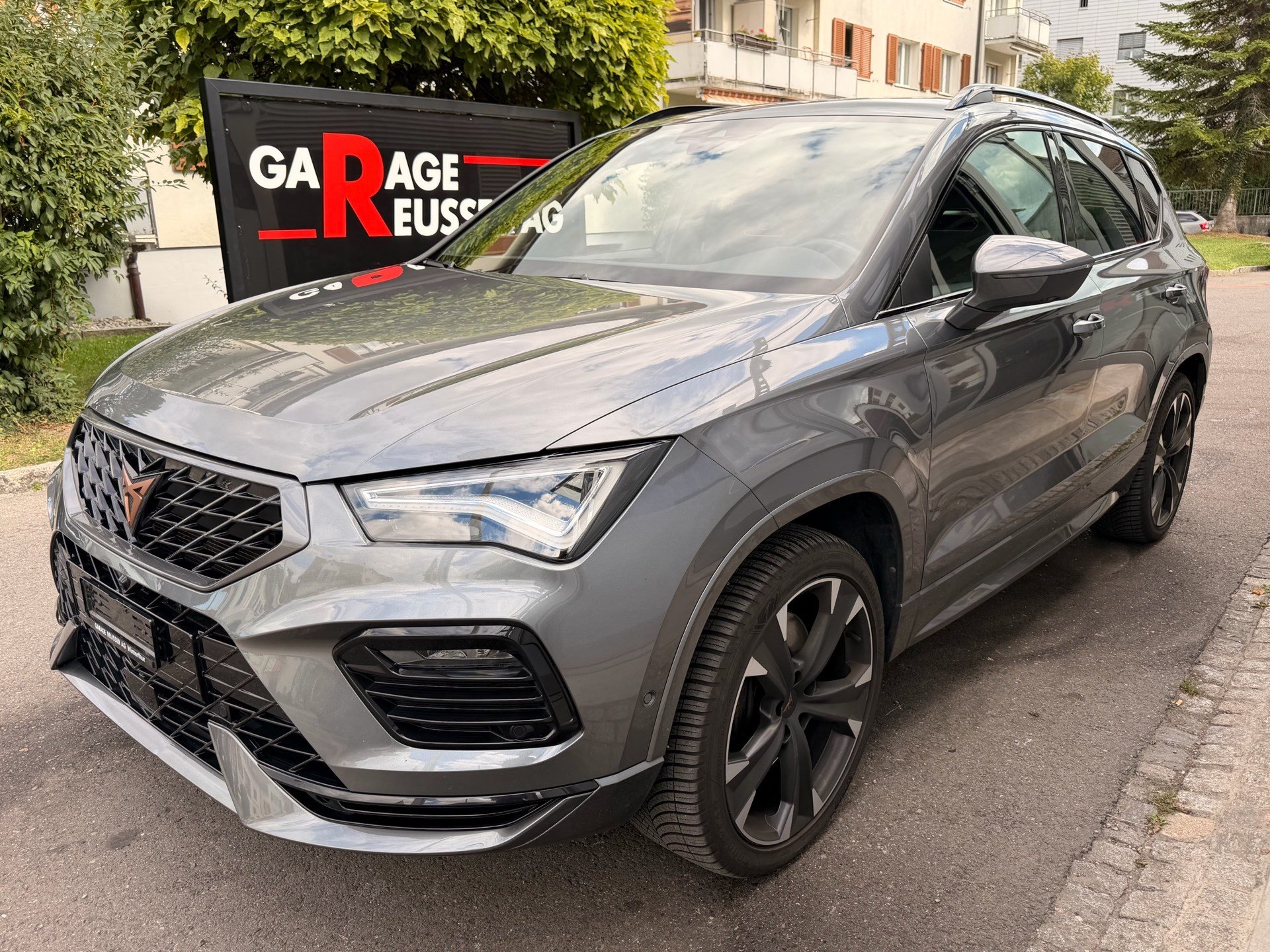CUPRA Ateca VZ 4Drive 2.0 TSI 300PS *** TOPAUSSTATTUNG & FRISCH AB SERVICE ***-image-0