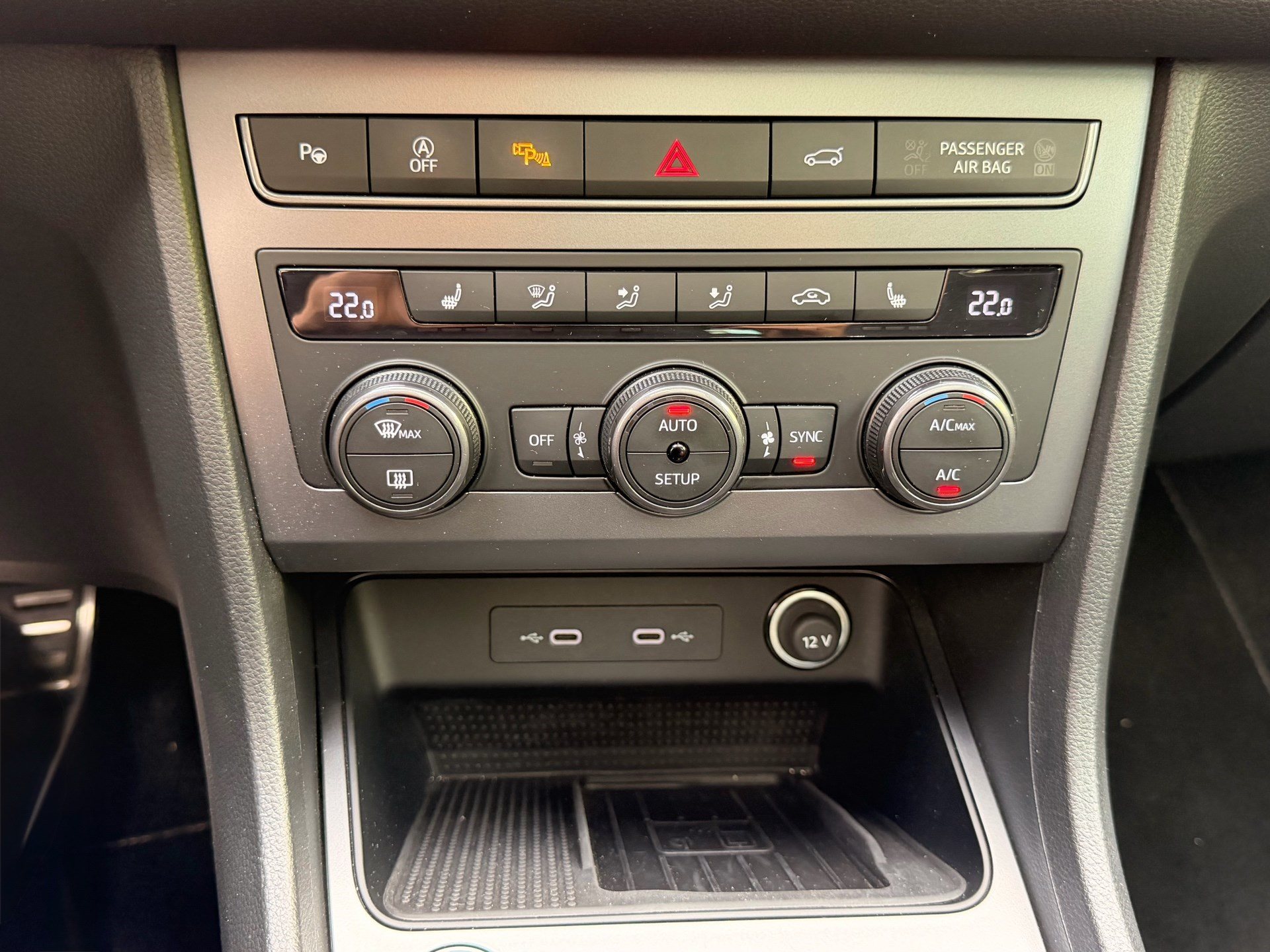 CUPRA Ateca VZ 4Drive 2.0 TSI 300PS *** TOPAUSSTATTUNG & FRISCH AB SERVICE ***-image-20
