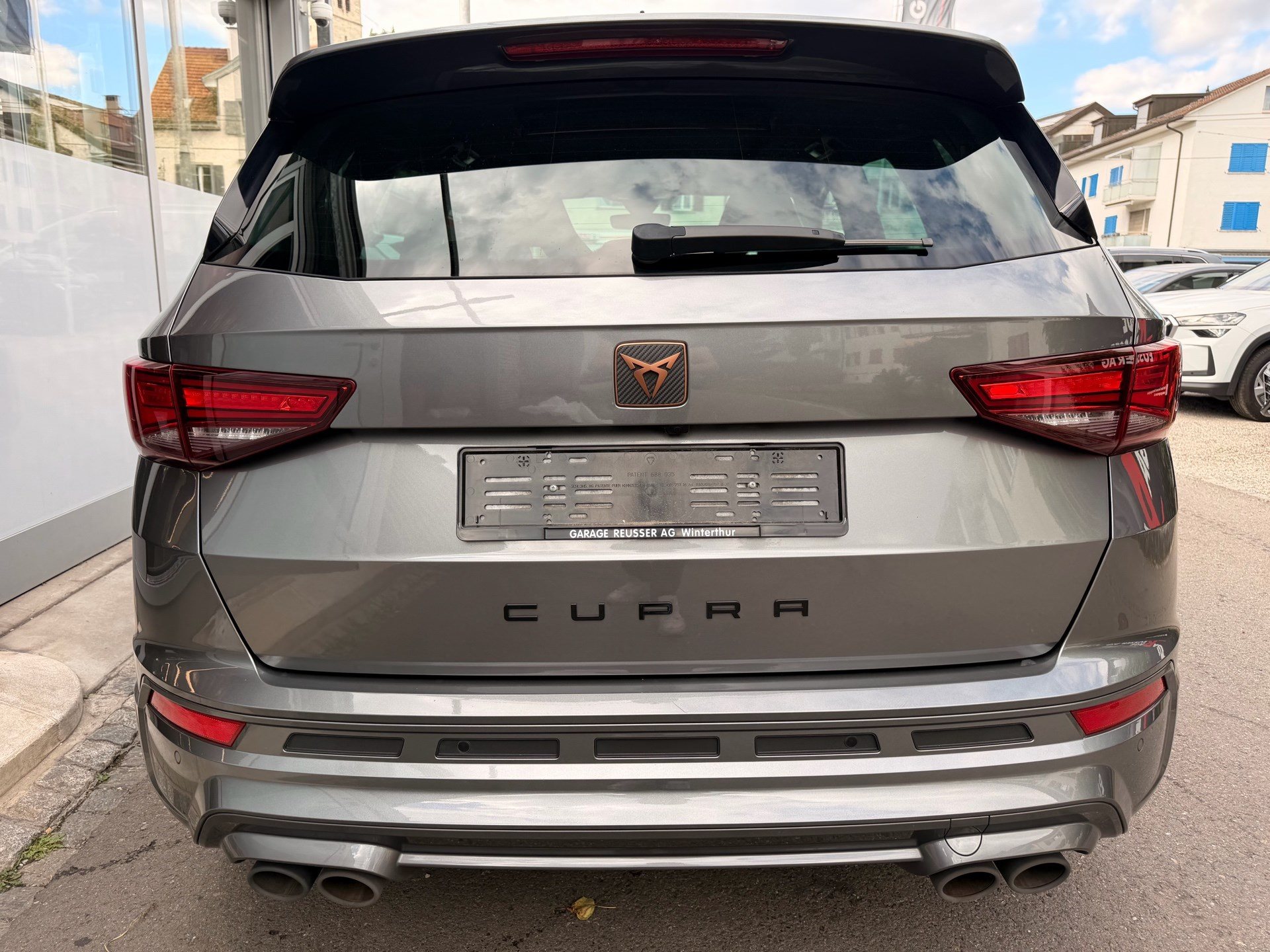 CUPRA Ateca VZ 4Drive 2.0 TSI 300PS *** TOPAUSSTATTUNG & FRISCH AB SERVICE ***-image-3