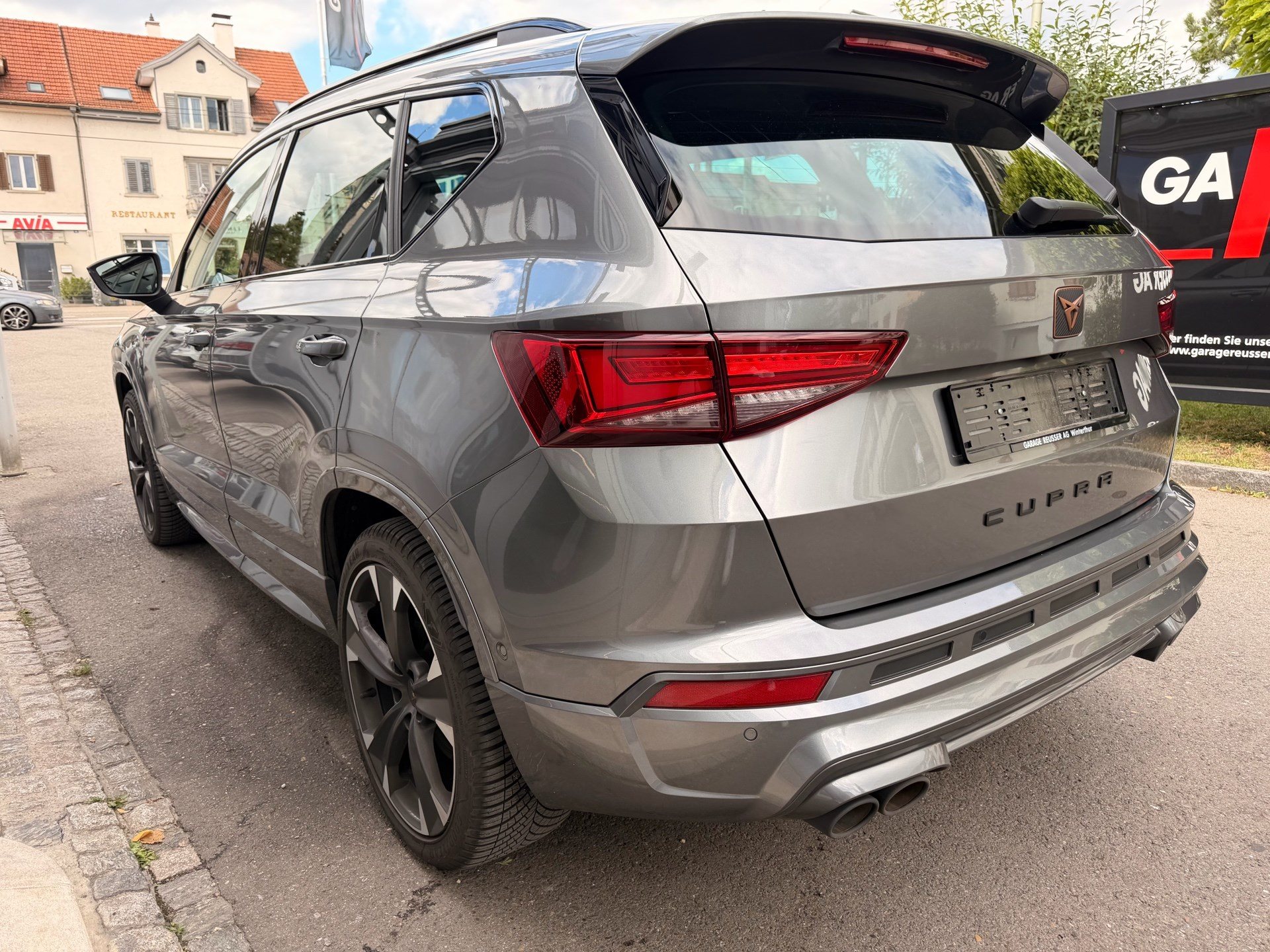 CUPRA Ateca VZ 4Drive 2.0 TSI 300PS *** TOPAUSSTATTUNG & FRISCH AB SERVICE ***-image-4
