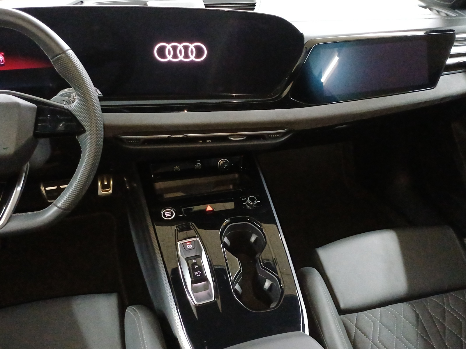 AUDI A5 Avant TDI quattro 150 kW S tronic-image-10