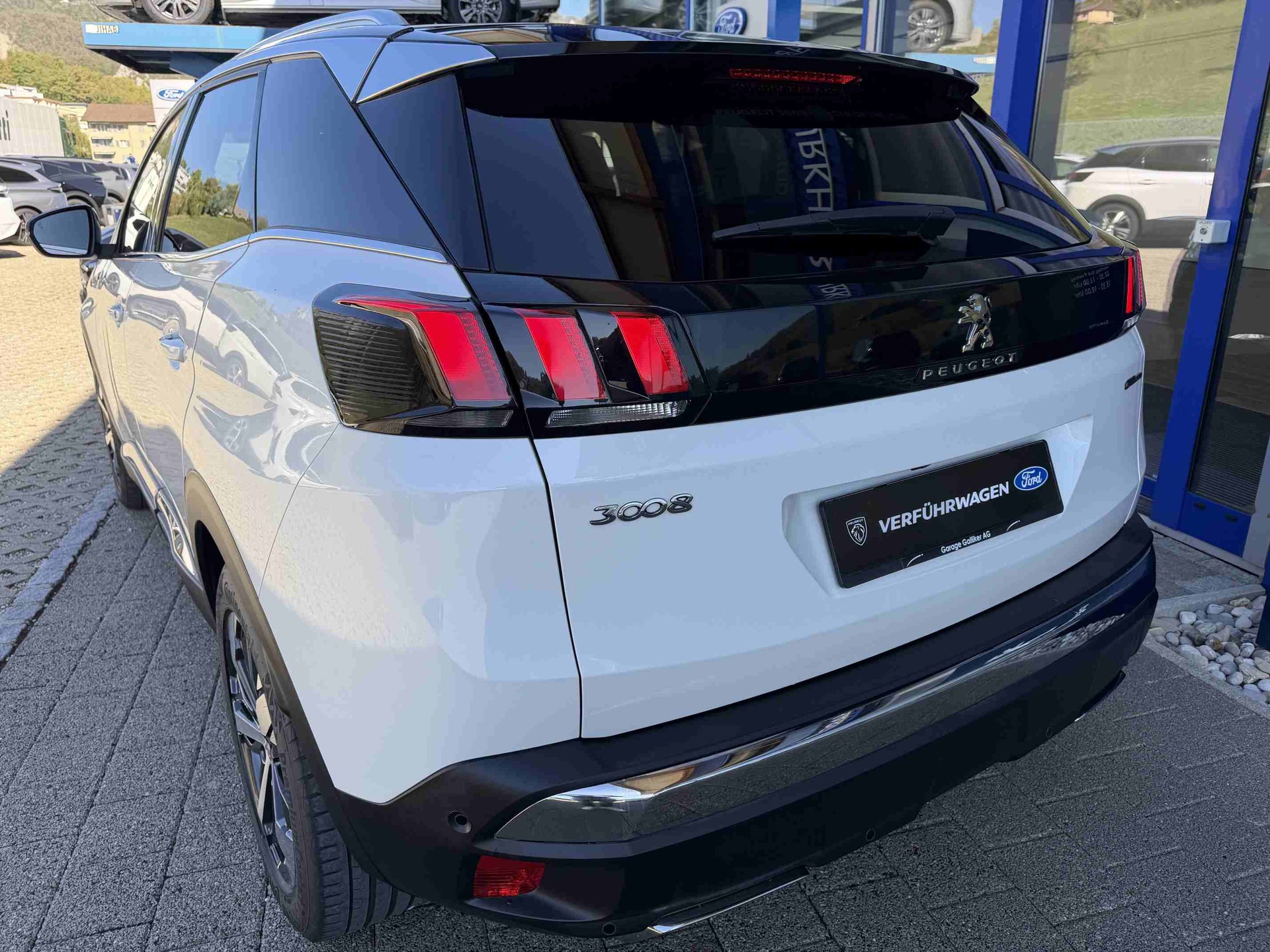 PEUGEOT 3008 1.6 THP GT Line-image-3