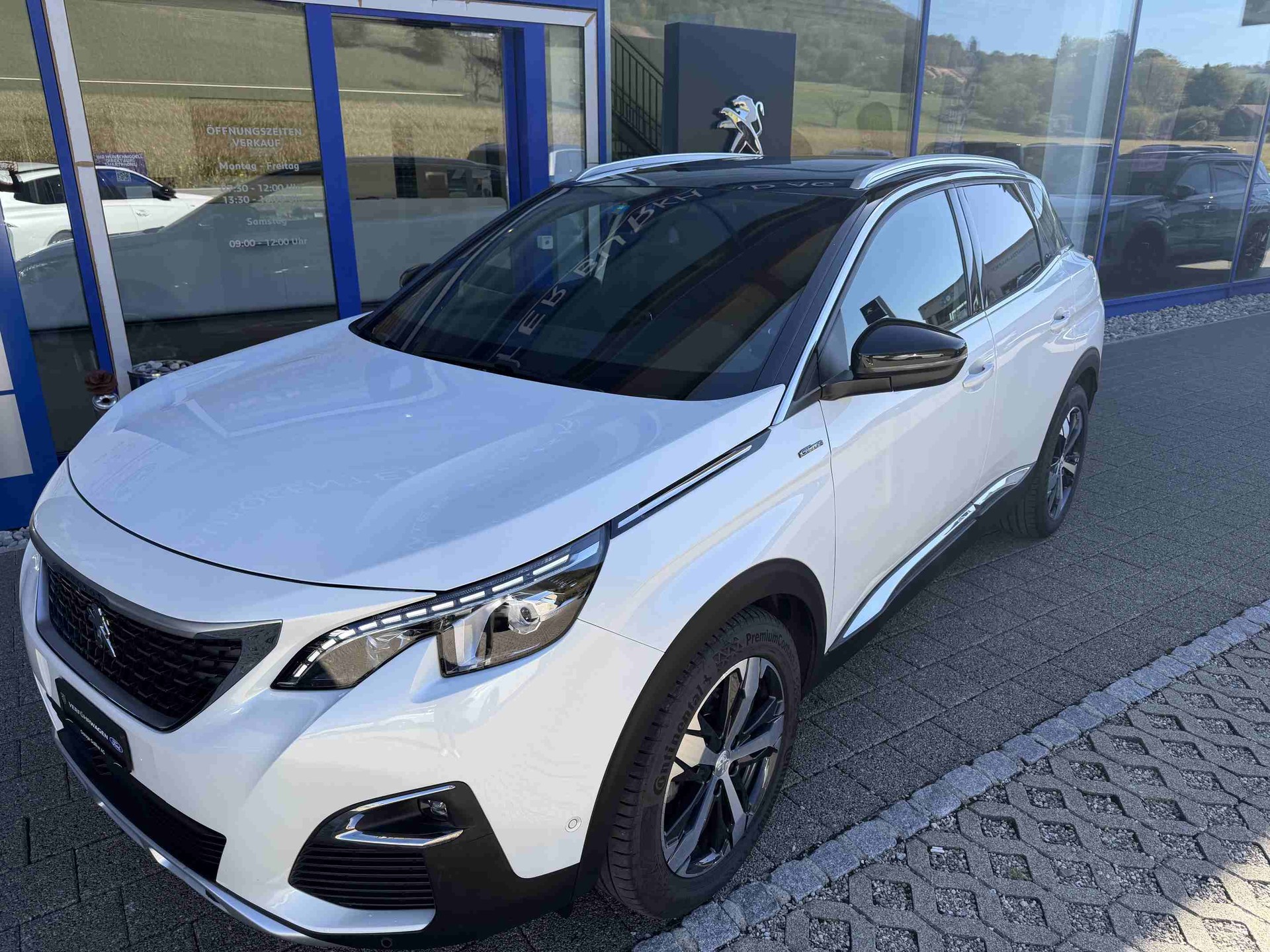 PEUGEOT 3008 1.6 THP GT Line-image-1