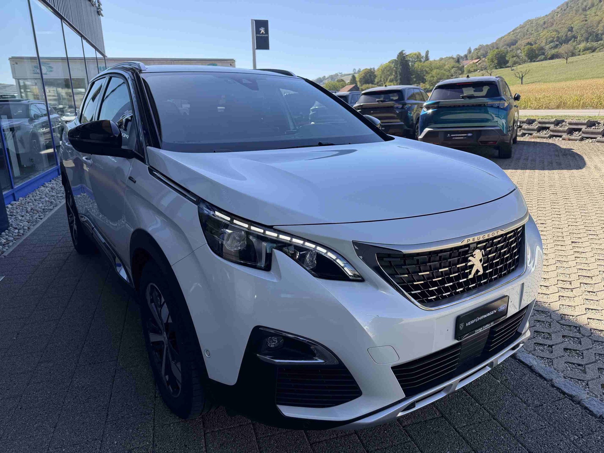 PEUGEOT 3008 1.6 THP GT Line-image-2