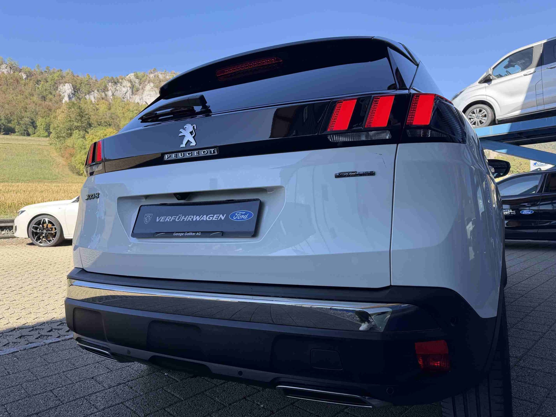 PEUGEOT 3008 1.6 THP GT Line-image-4
