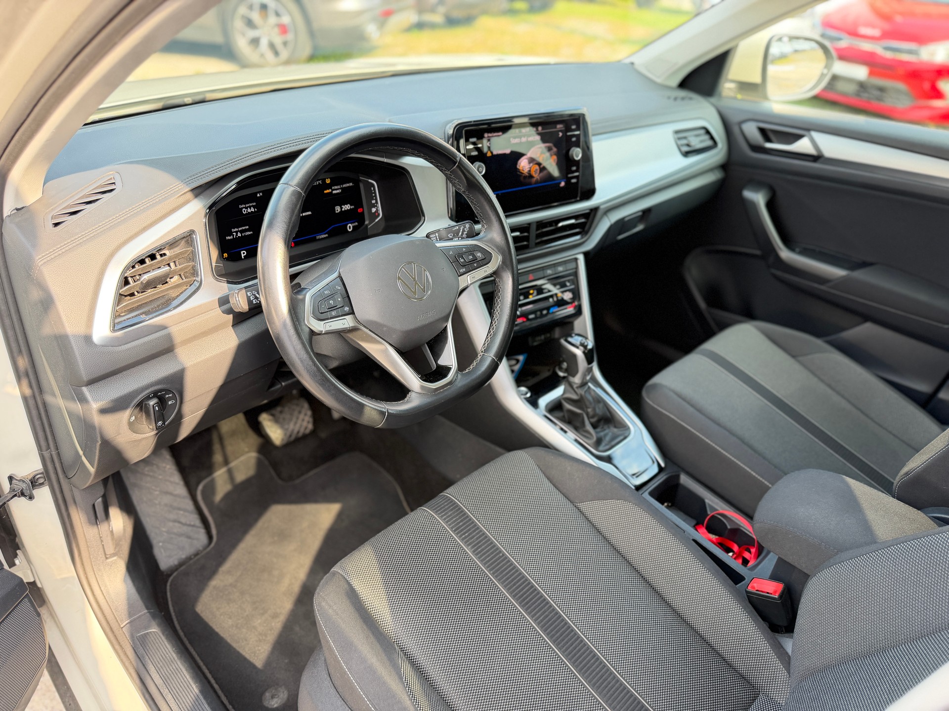 VW T-Roc 1.5 TSI EVO Life DSG-image-8