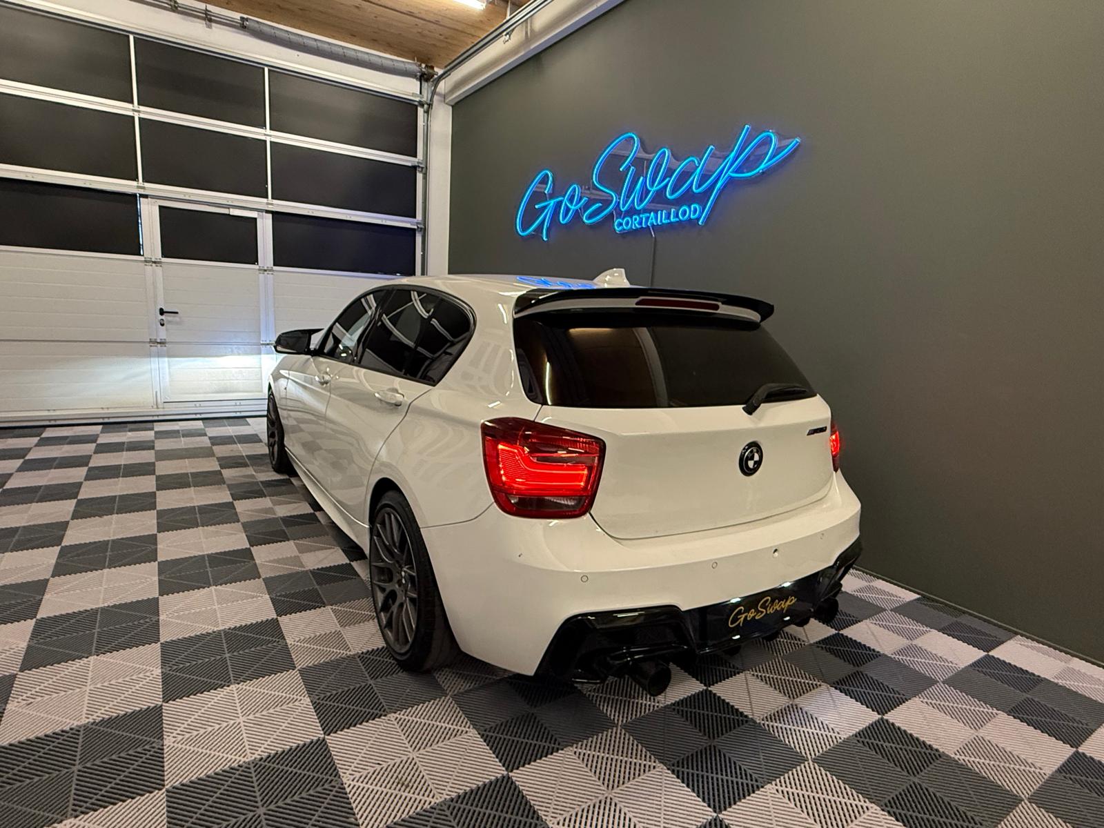 BMW M135i xDrive Steptronic-image-3