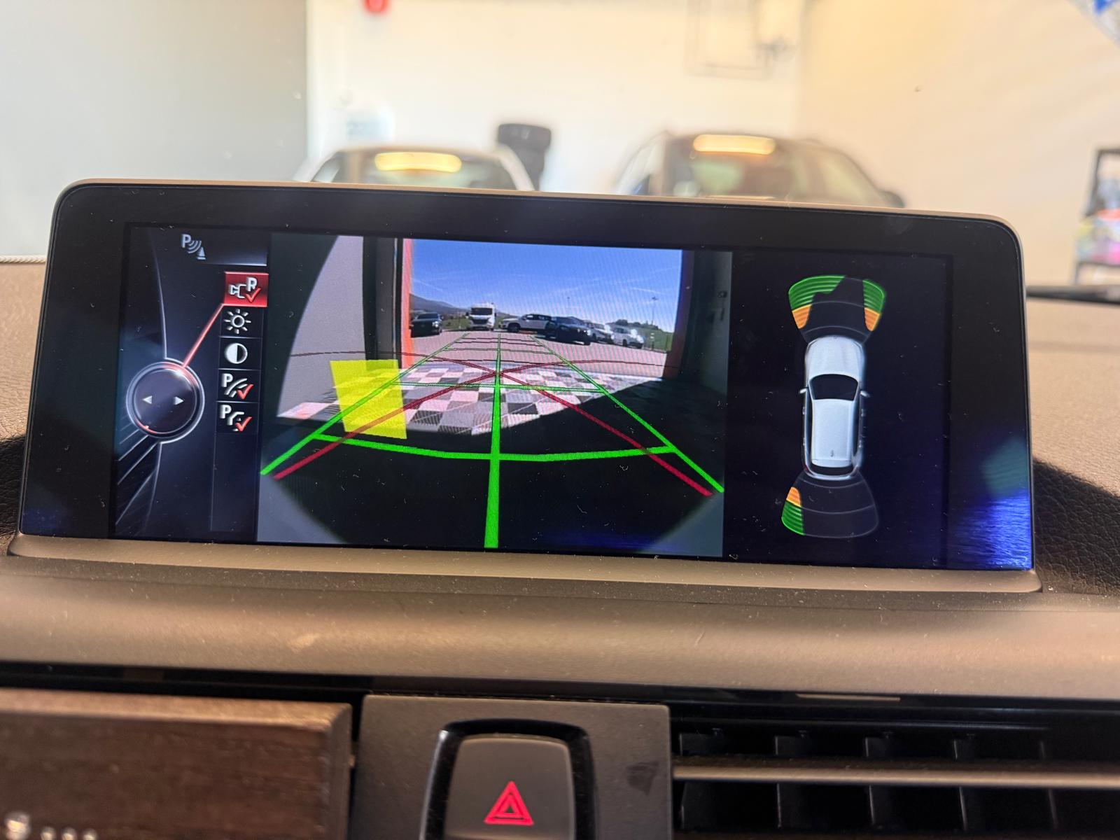 BMW M135i xDrive Steptronic-image-21