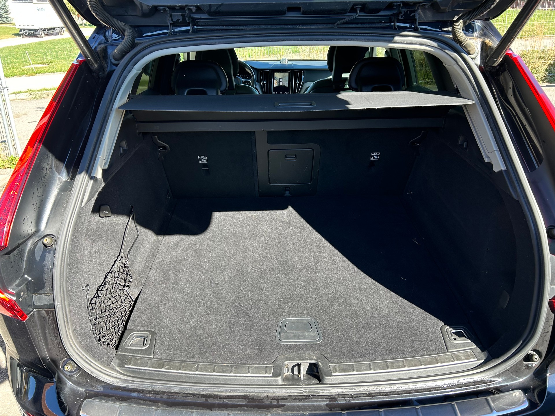 VOLVO XC60 D5 AWD Inscription Geartronic-image-9