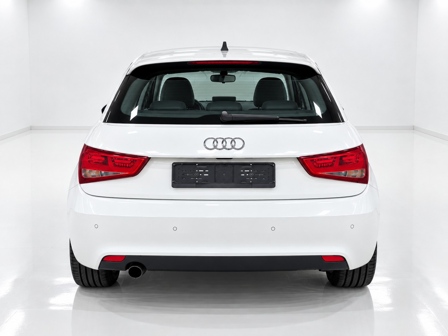 AUDI A1 Sportback 1.6 TDI Attraction-image-3