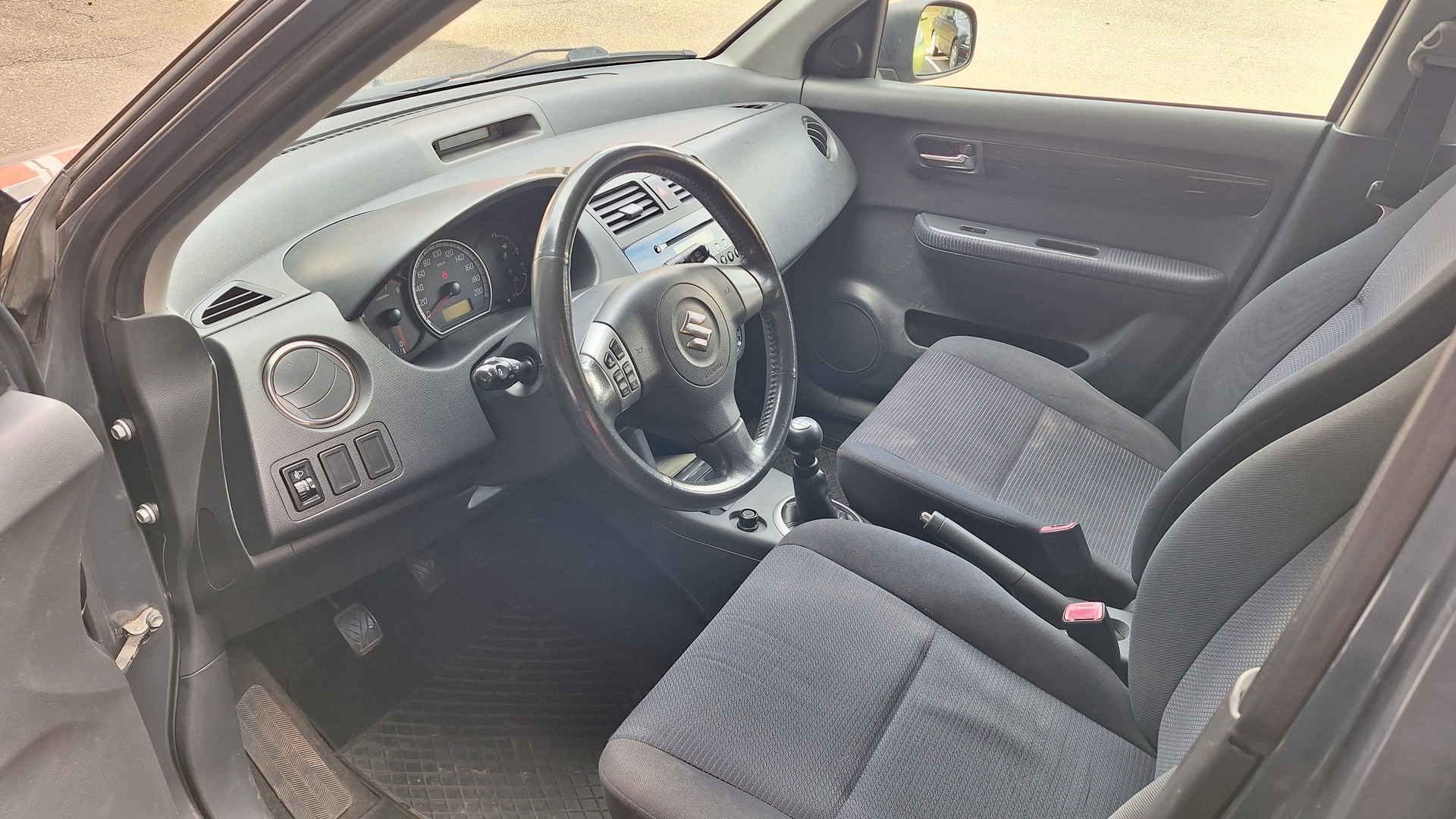 SUZUKI 1.3 GL 4WD-image-3