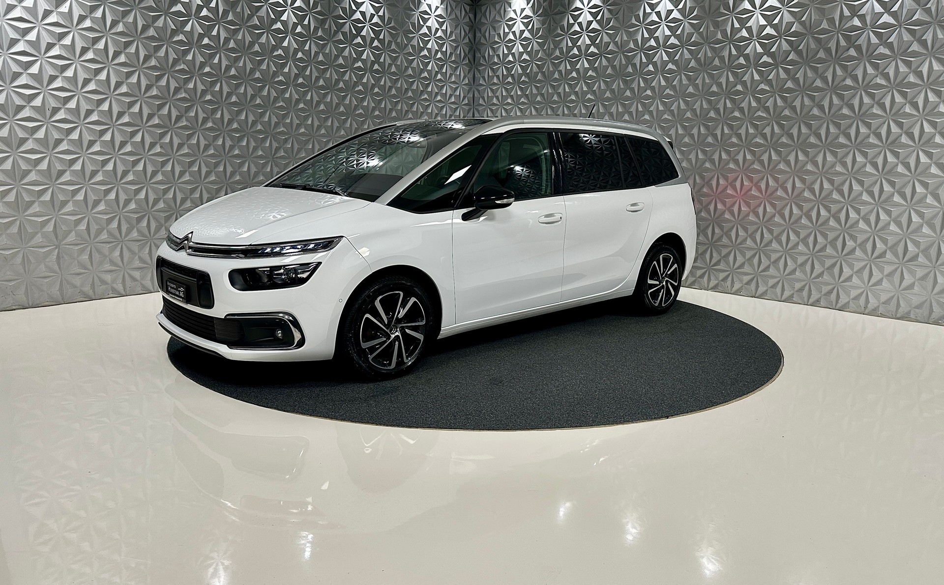 CITROEN Grand C4 Spacetourer **7-PLÄTZER** 1.5 BlueHDi Shine EAT8-image-0