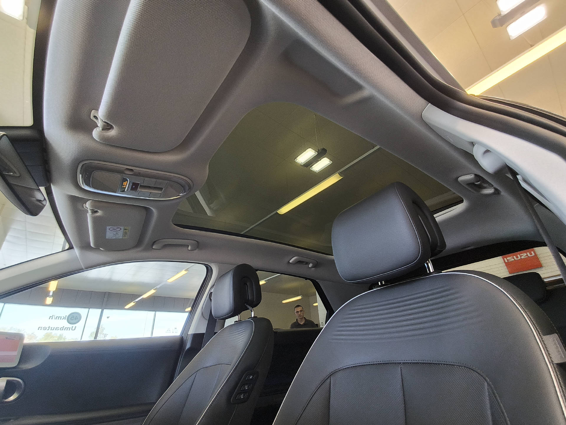 HYUNDAI Ioniq 5 77,4 kWh Vertex 4WD-image-24