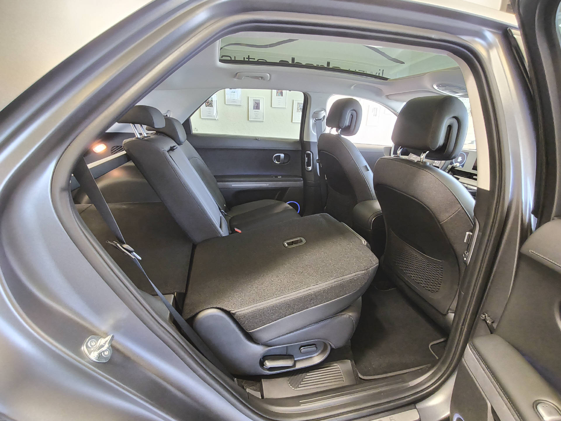 HYUNDAI Ioniq 5 77,4 kWh Vertex 4WD-image-15