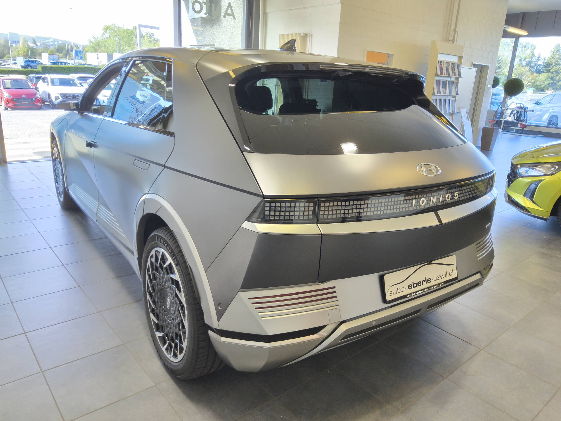 HYUNDAI Ioniq 5 77,4 kWh Vertex 4WD-image-4