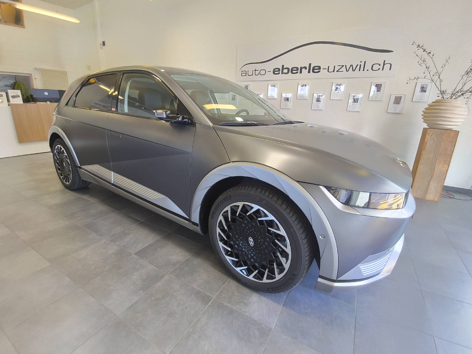 HYUNDAI Ioniq 5 77,4 kWh Vertex 4WD-image-8
