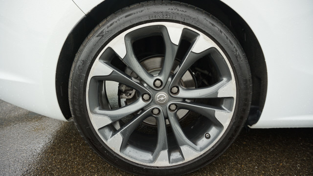 OPEL Cascada 1.6i Turbo Cosmo-image-6